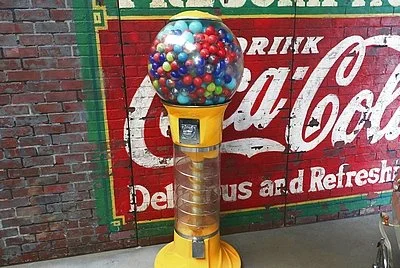Candy-Gumball-Machine large.jpg
