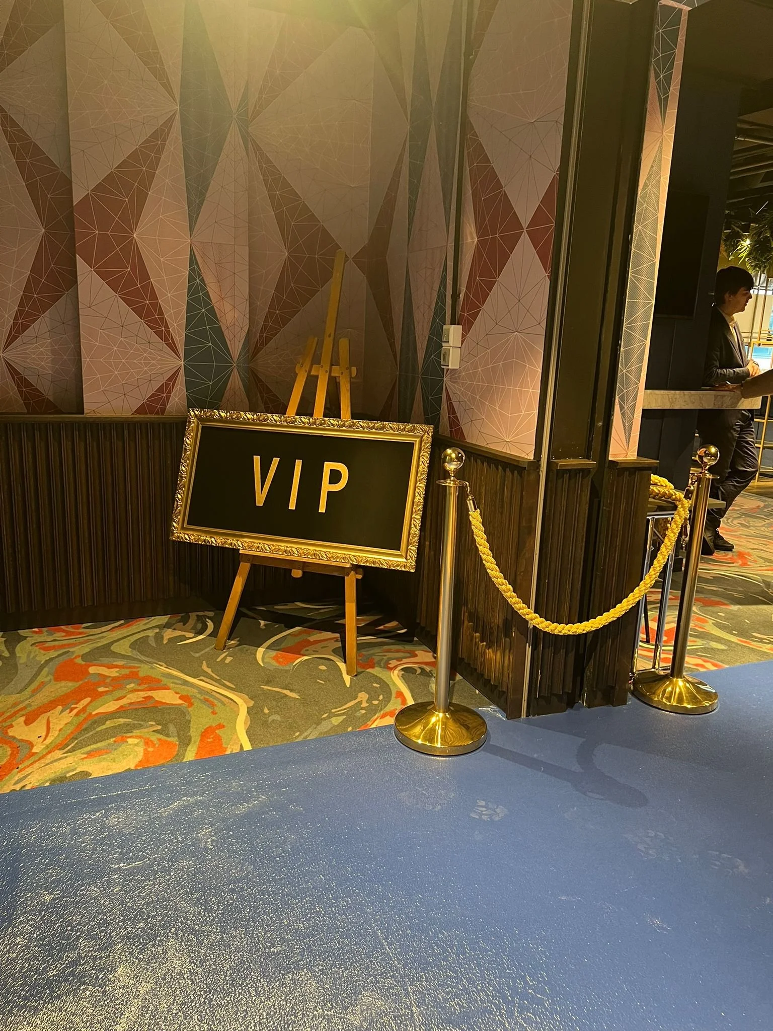 Lidner Hotel-Goud blauw (39).jpeg