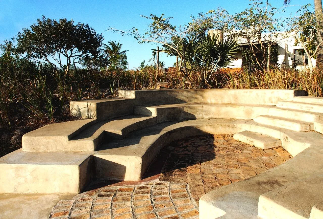 amphitheatre.e.c.jpg