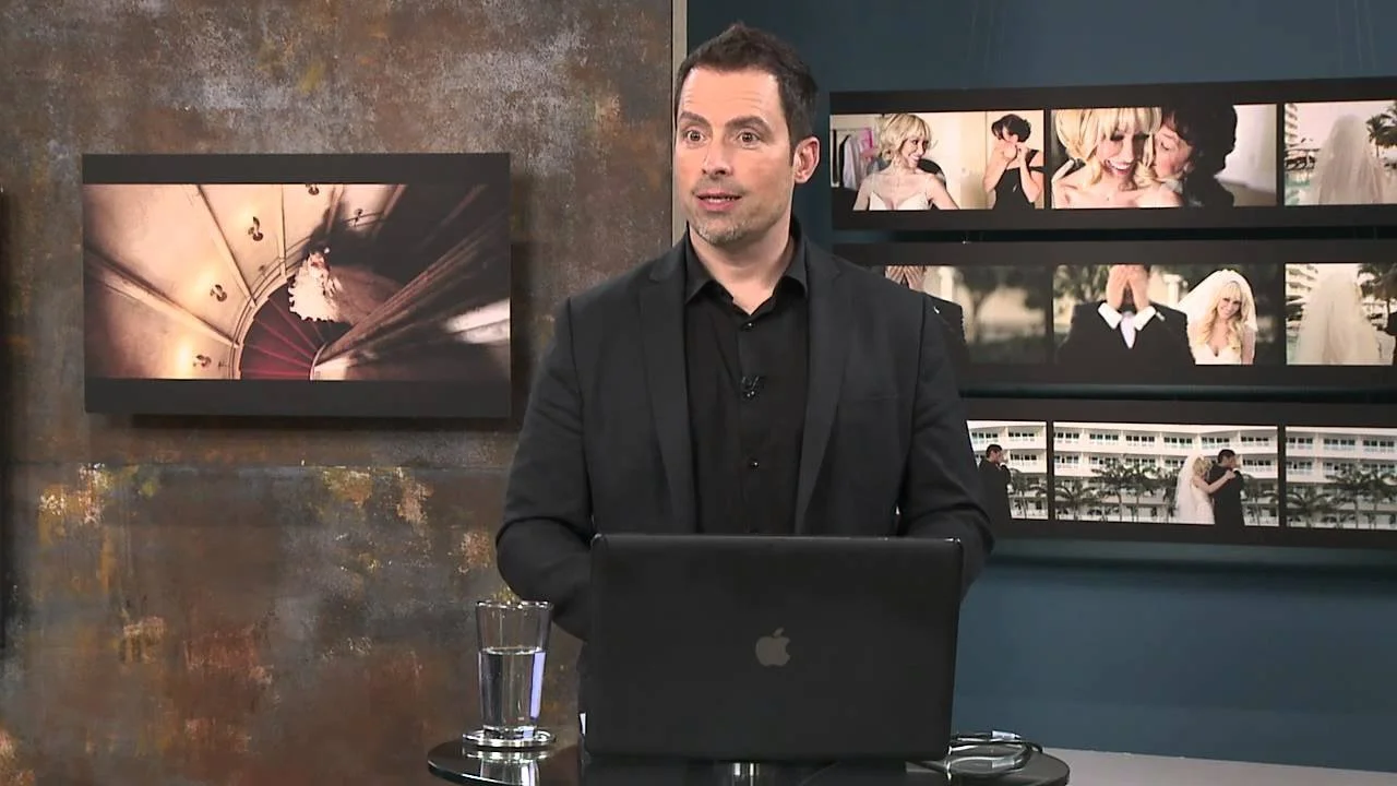 Ray Roman discussing his workshop to his students.