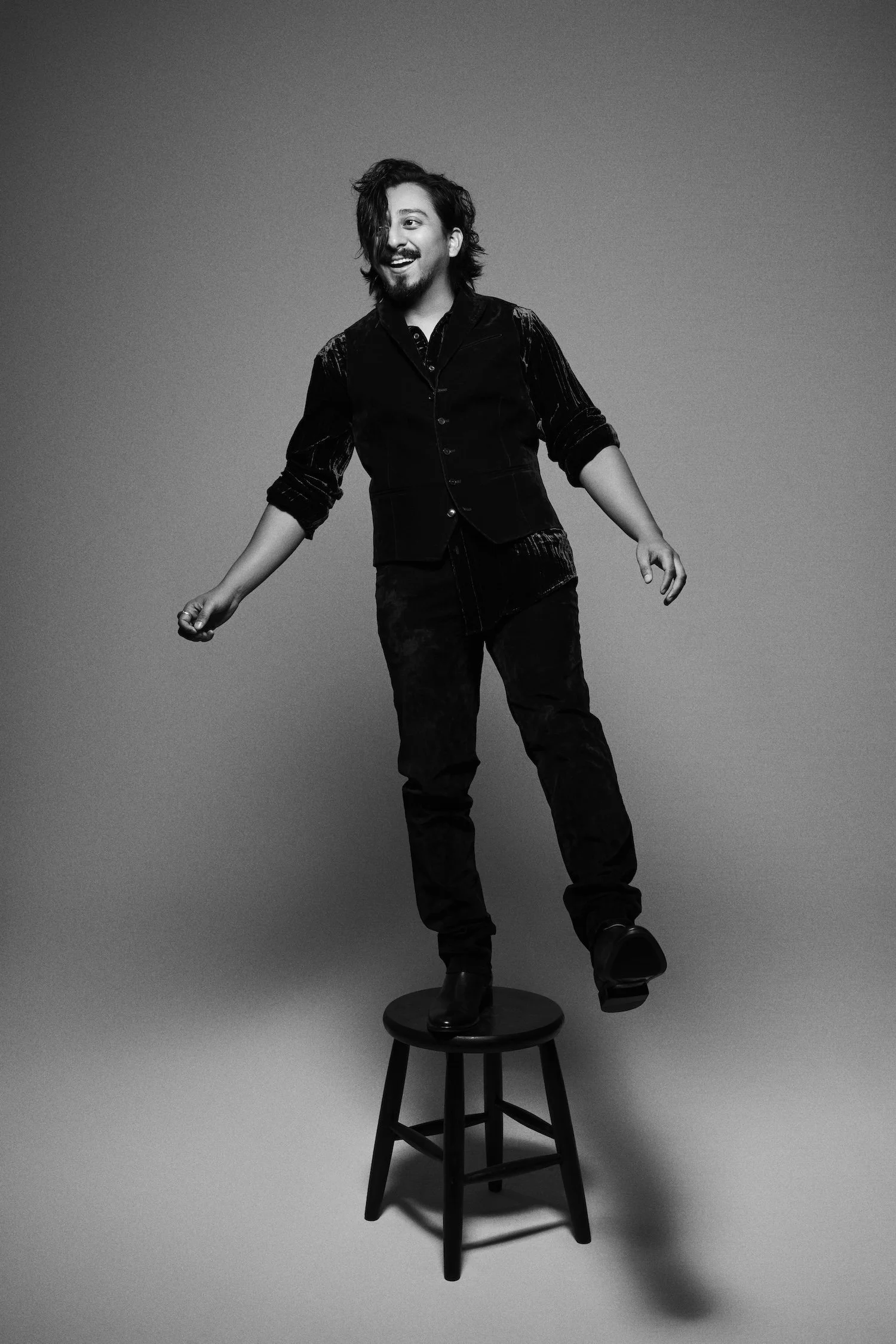 2022-12_SB_PhotoBook_TonyRevolori_3.jpg