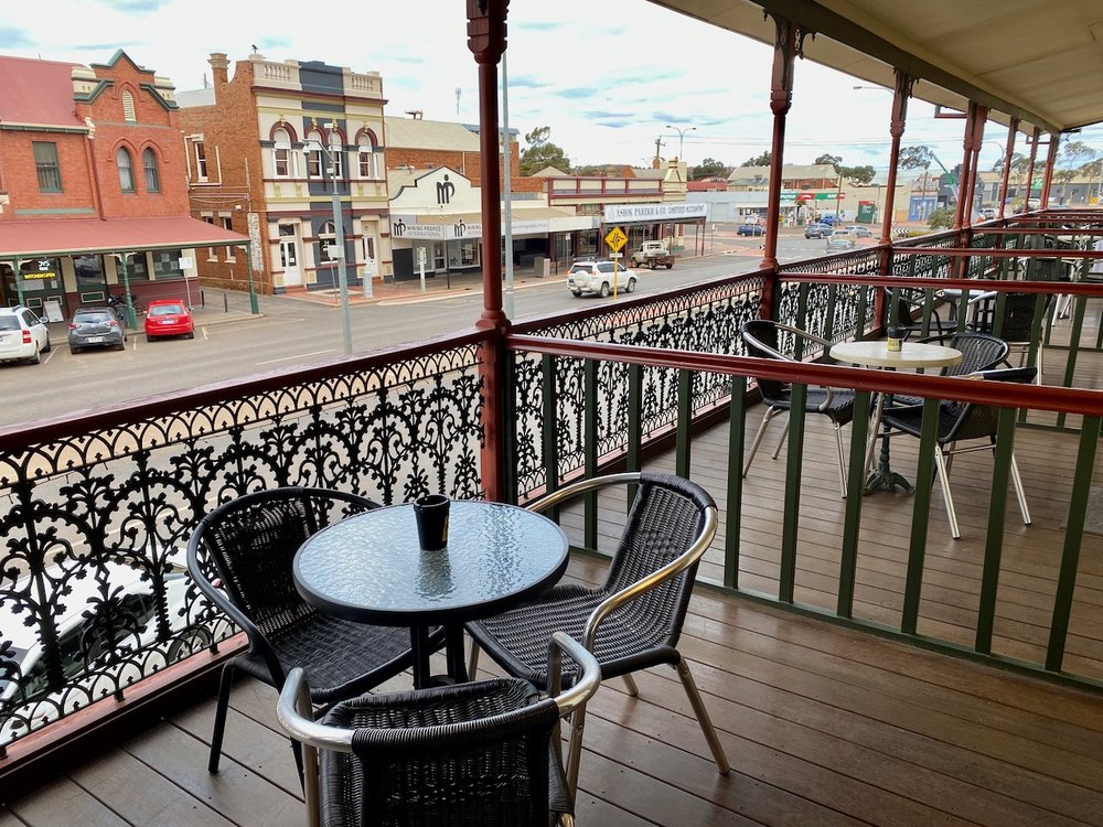 Private balcony overlooking the street at the Palace Hotel, Kalgoorlie (Alex Sherlock, 2022)