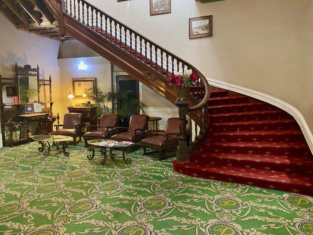 The lobby of the Palace Hotel, Kalgoorlie (Alex Sherlock, 2022)