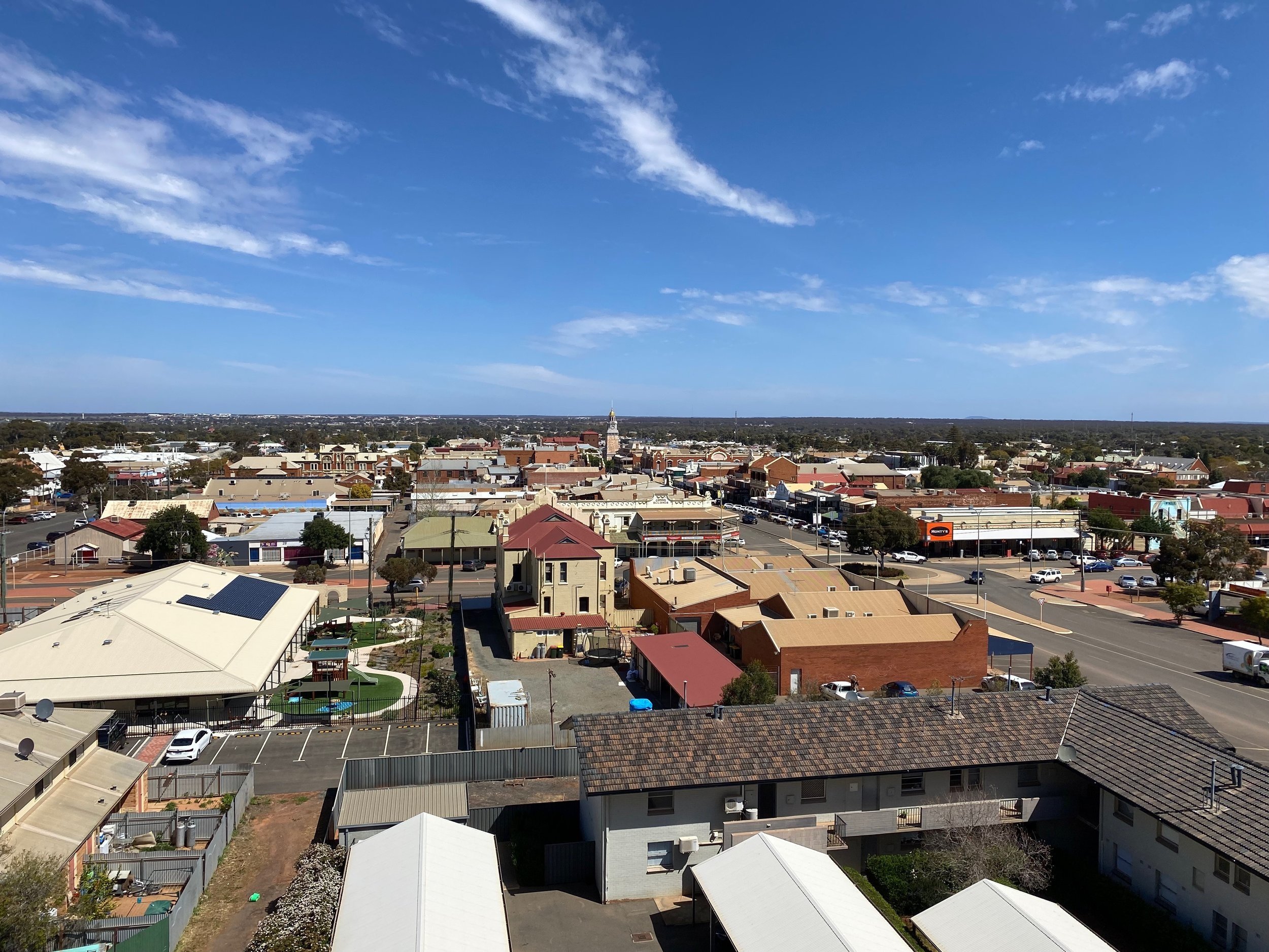 Kalgoorlie from the Museum of the Goldfields look-out (Alex Sherlock, 2022)