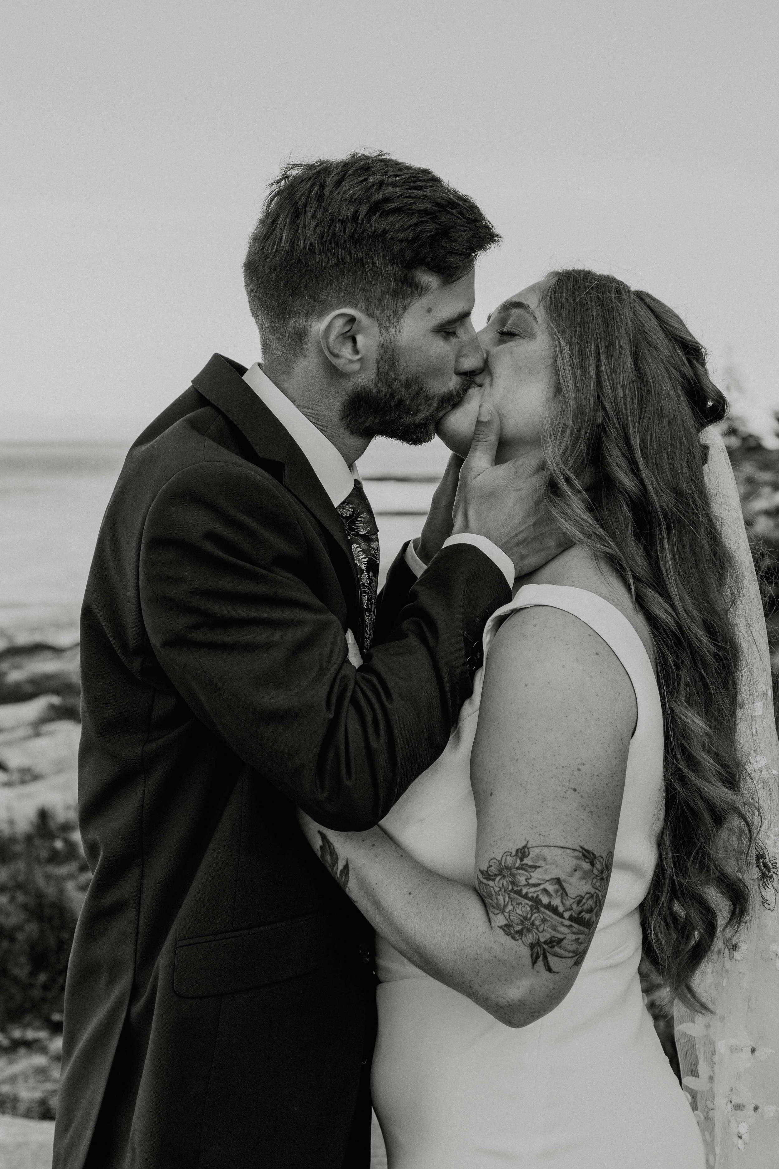 Wynnie-+-Wyatt_Weddomg_RENLĒ-STUDIO_250.jpg