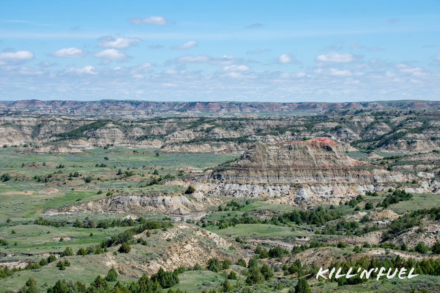 Incredible colors of the Painted Canyon.

#NorthDakota #Badlands #PaintedCanyon