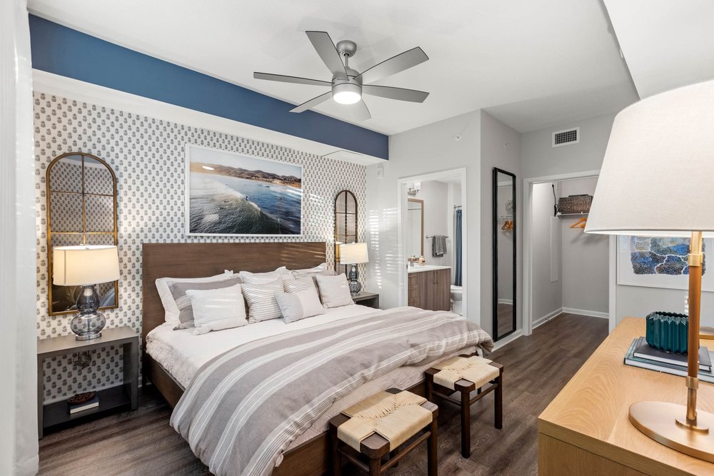THOMAS commercial real estate photography