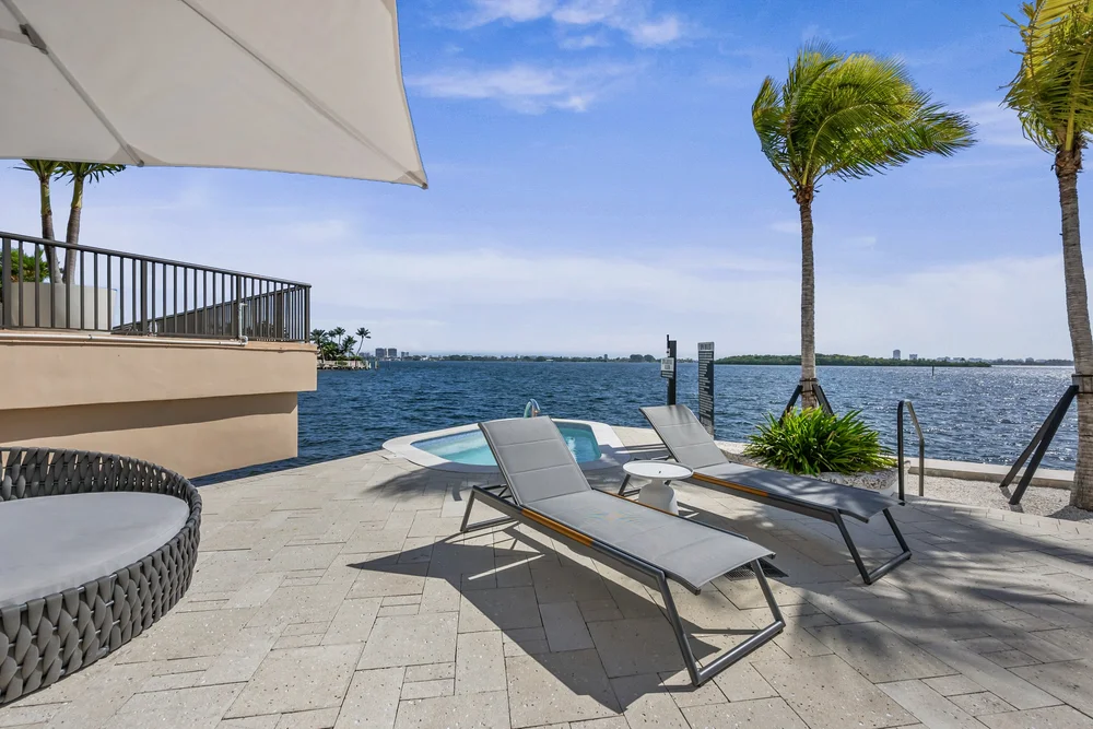 THOMAS commercial real estate photography