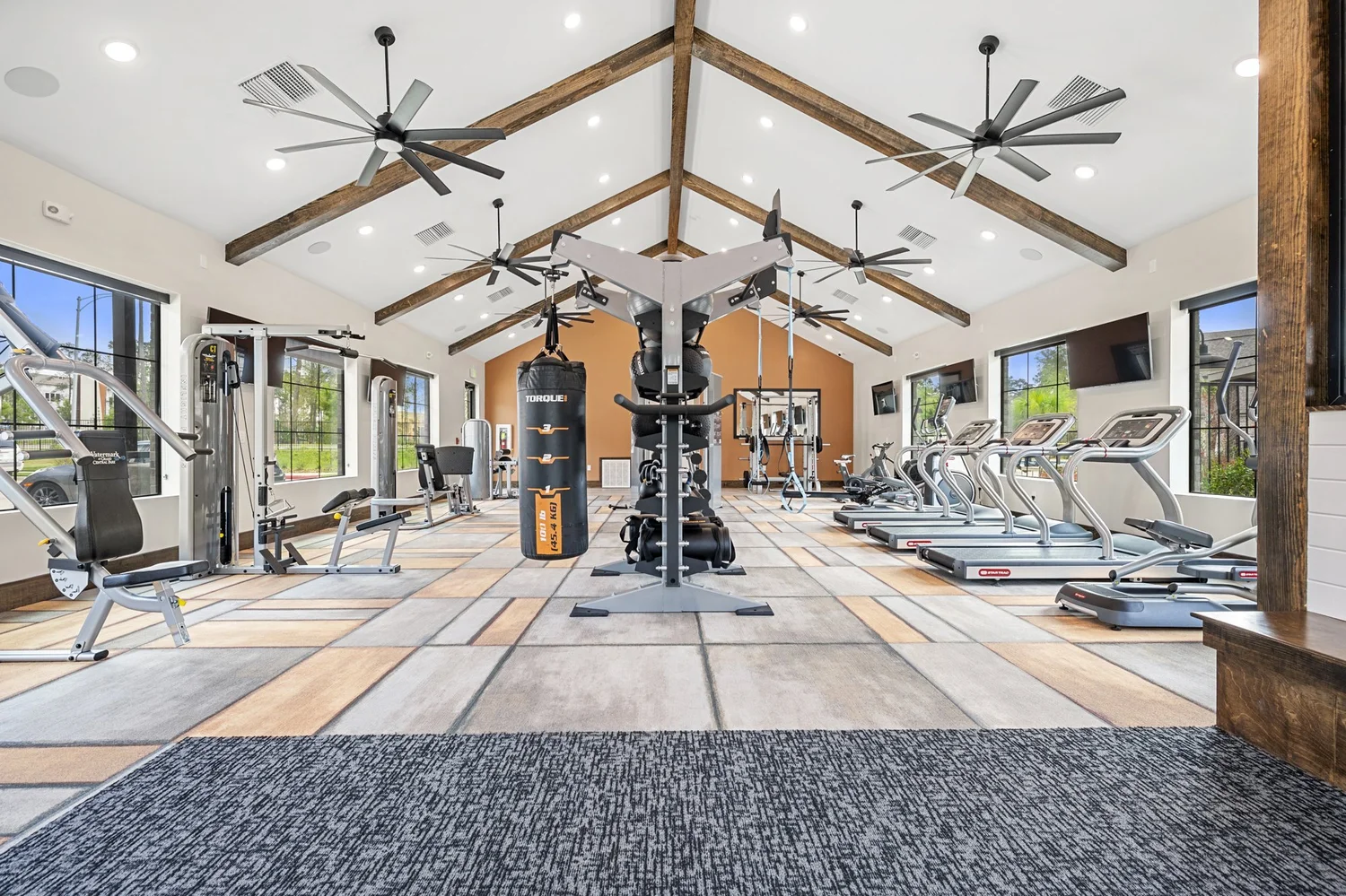 Property interior &mdash; THOMAS property media