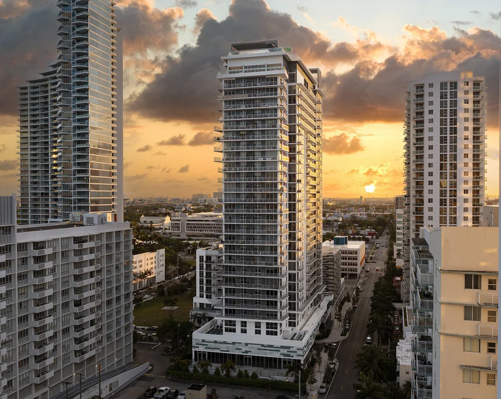 THOMAS commercial real estate photography