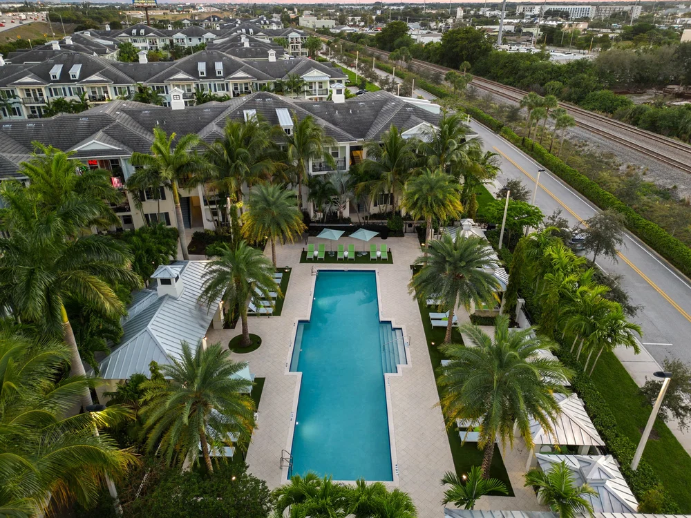 THOMAS commercial real estate photography