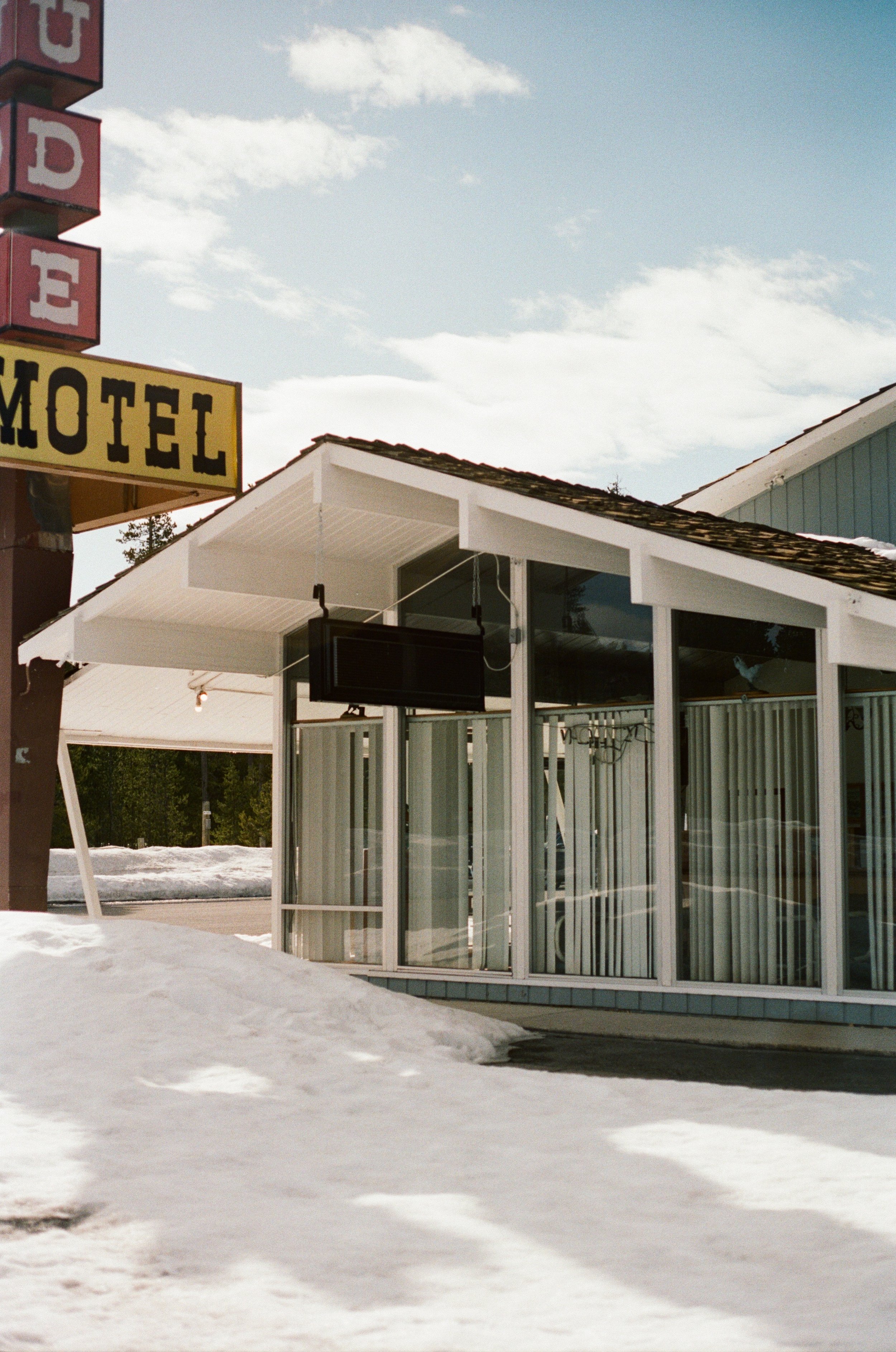 6585-02.jpg