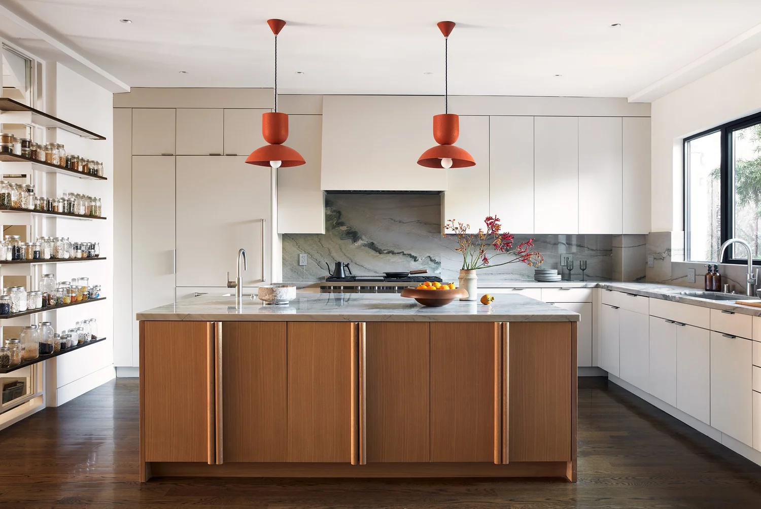 Photo inspiration: Picture Idea: Dolores Heights Modern Form Field San Francisco Bay Area Interior