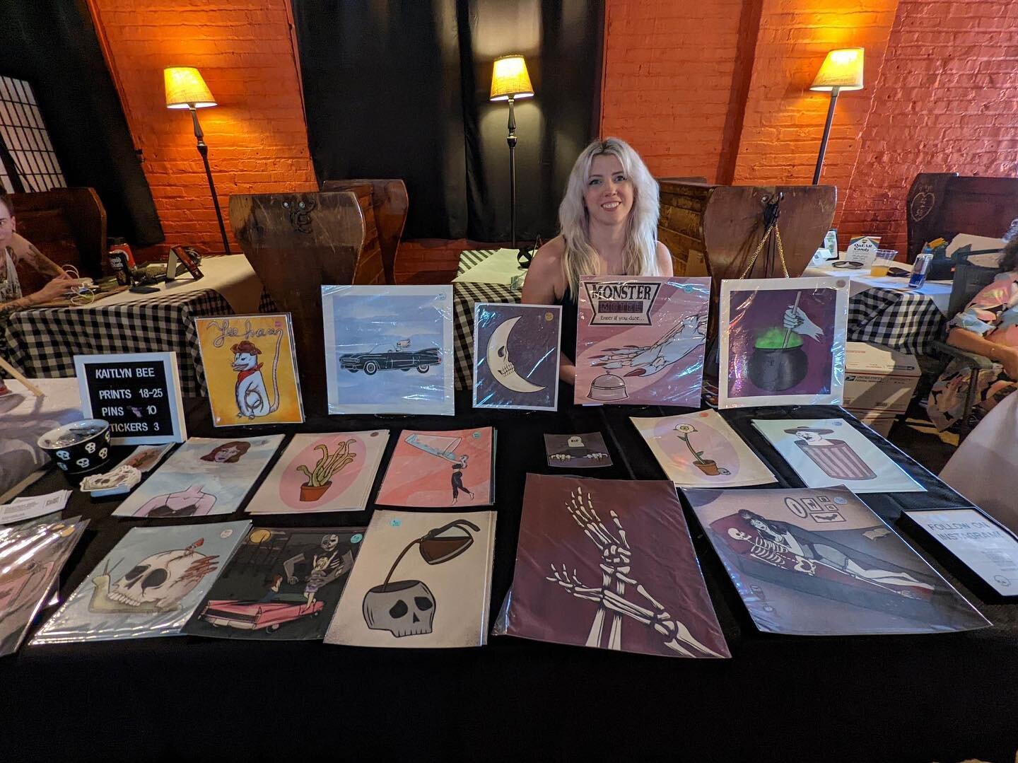 a little pic of me &amp; my table at #pinospunkrockfleamarket on saturday!  it was hot but had a lot of fun meeting people &amp; seeing some friends ✨
thank you for snapping this pic @pskolsky_art !