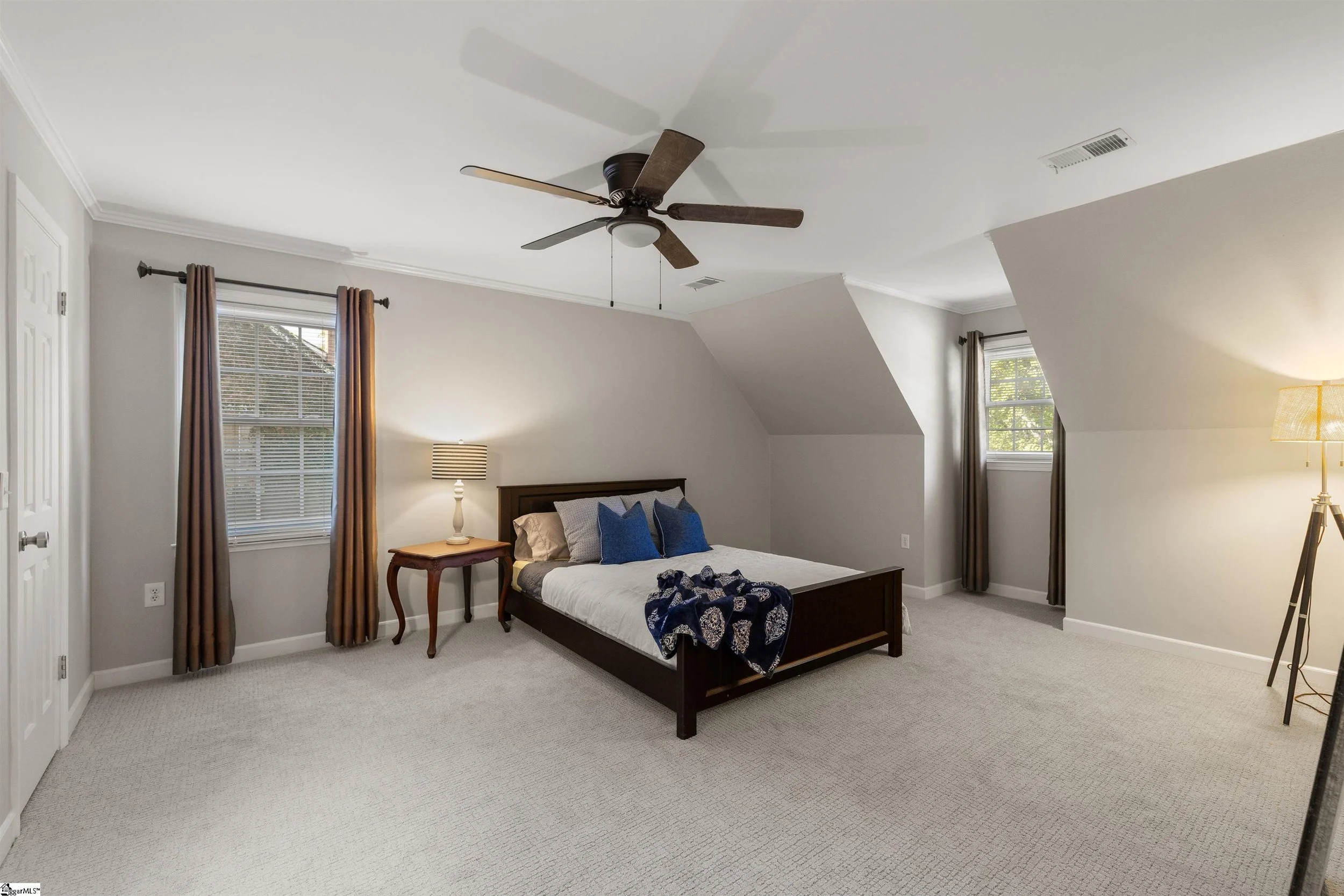 1573050-22e723c1-2291-4993-a88a-dacc8afbb11a.jpg