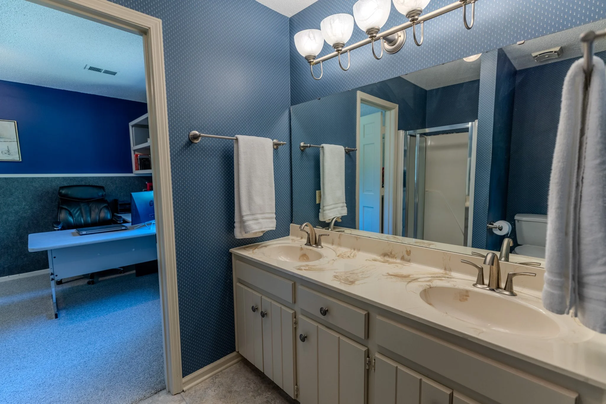 404A8134-HDR.jpg
