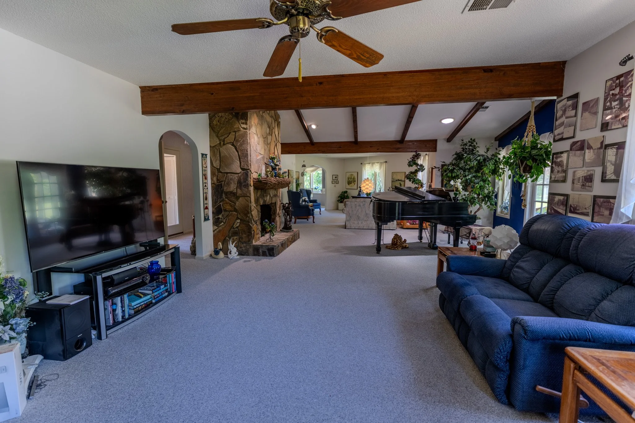404A8209-HDR.jpg