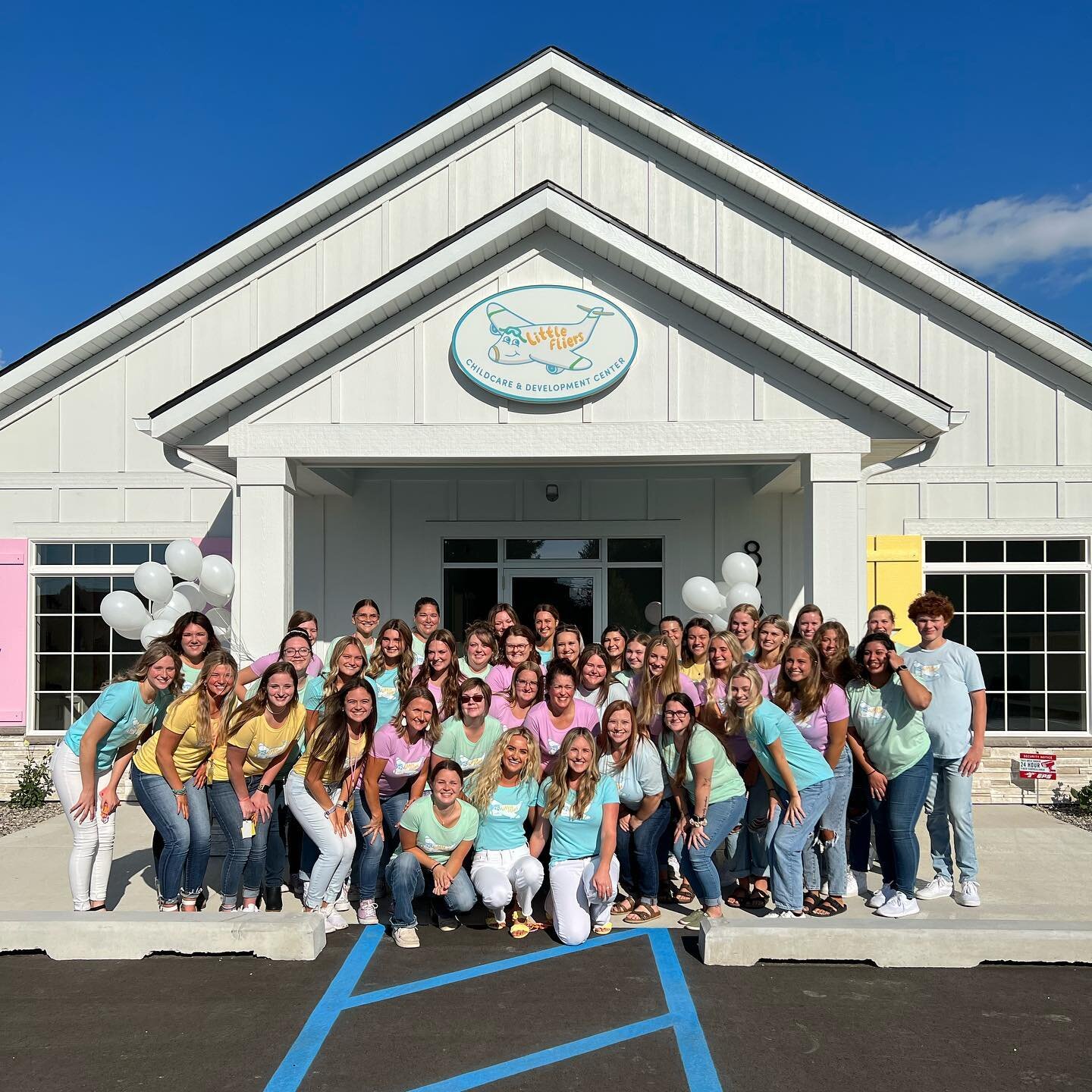 We 💗 our team! We are so blessed! ✈️