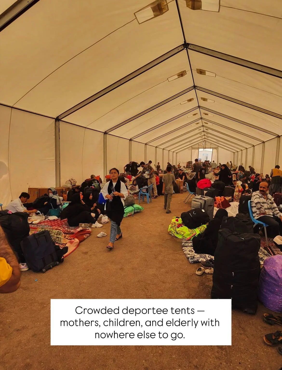 Afghan refugees from Iran 3.jpg