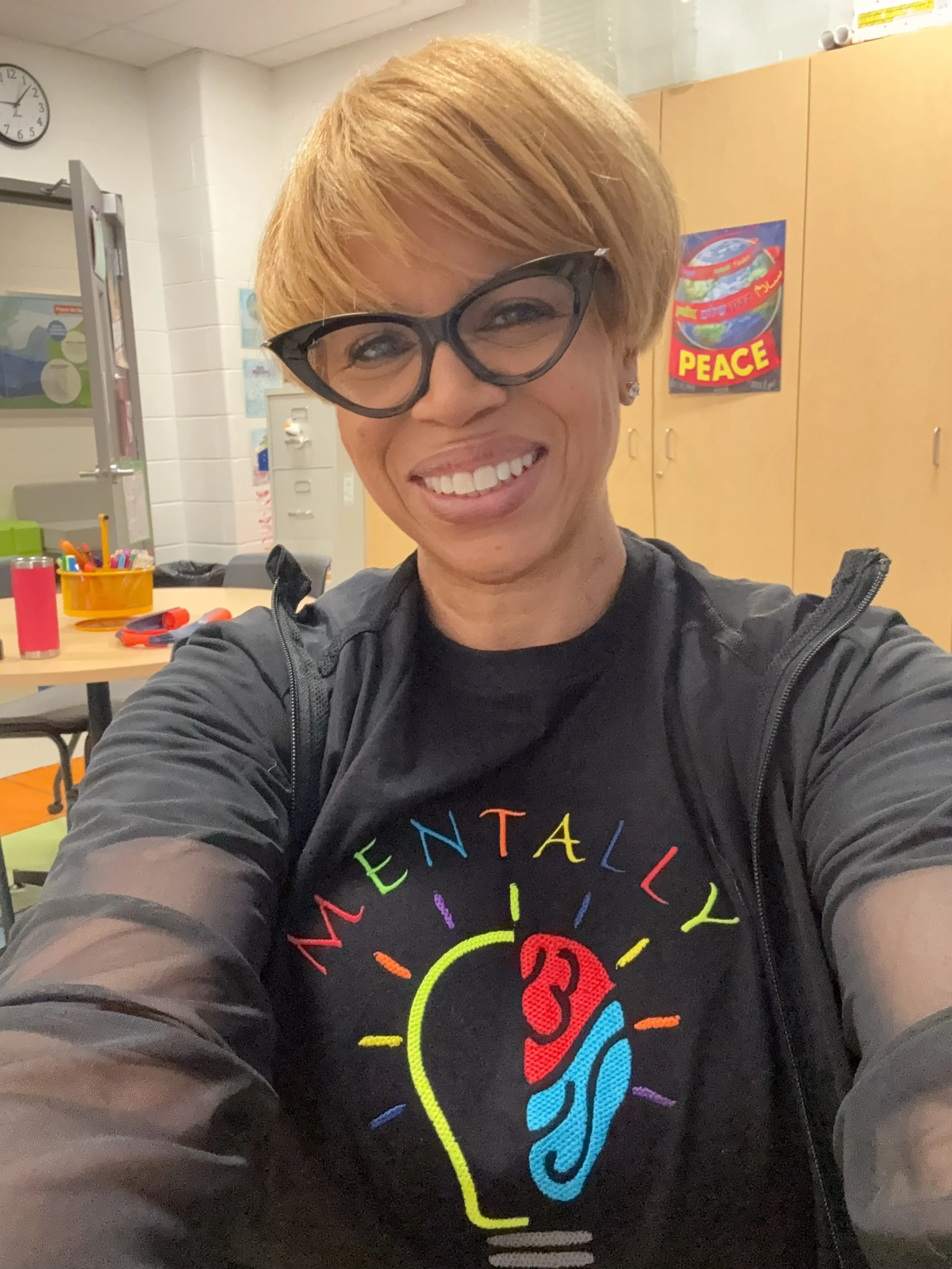 Countdown is on&hellip; only a few more days of school! Today I&rsquo;m rocking my Mentally Fit t-shirt and getting ready to celebrate our amazing 5th graders as they take the next step on their journey.

My son says taking selfies is old-fashioned, 