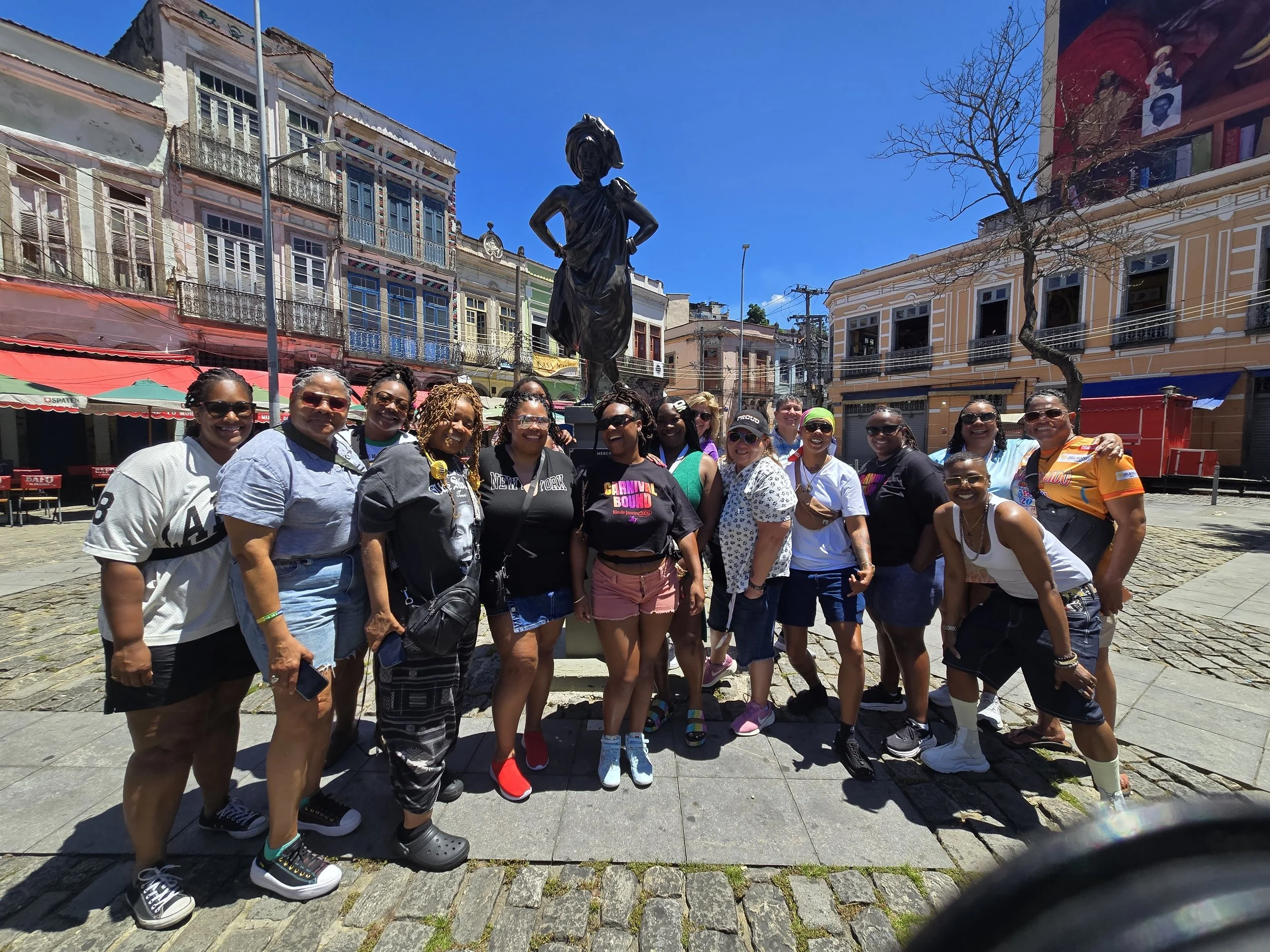 Ladies Touch LGBTQ women's group travelers at WNBA Chicago Weekender