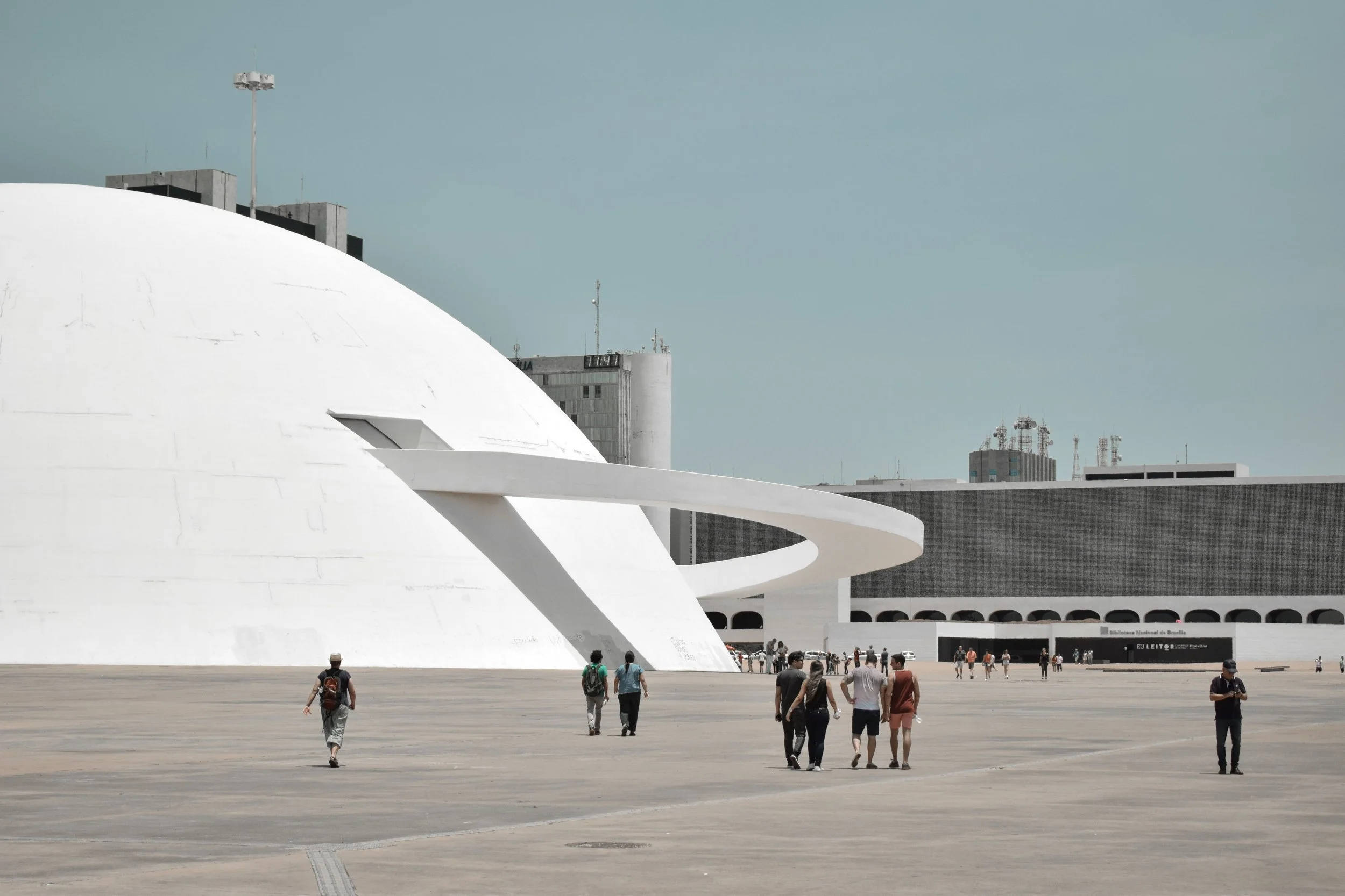 LGBTQ women touring Brasília's modernist architecture