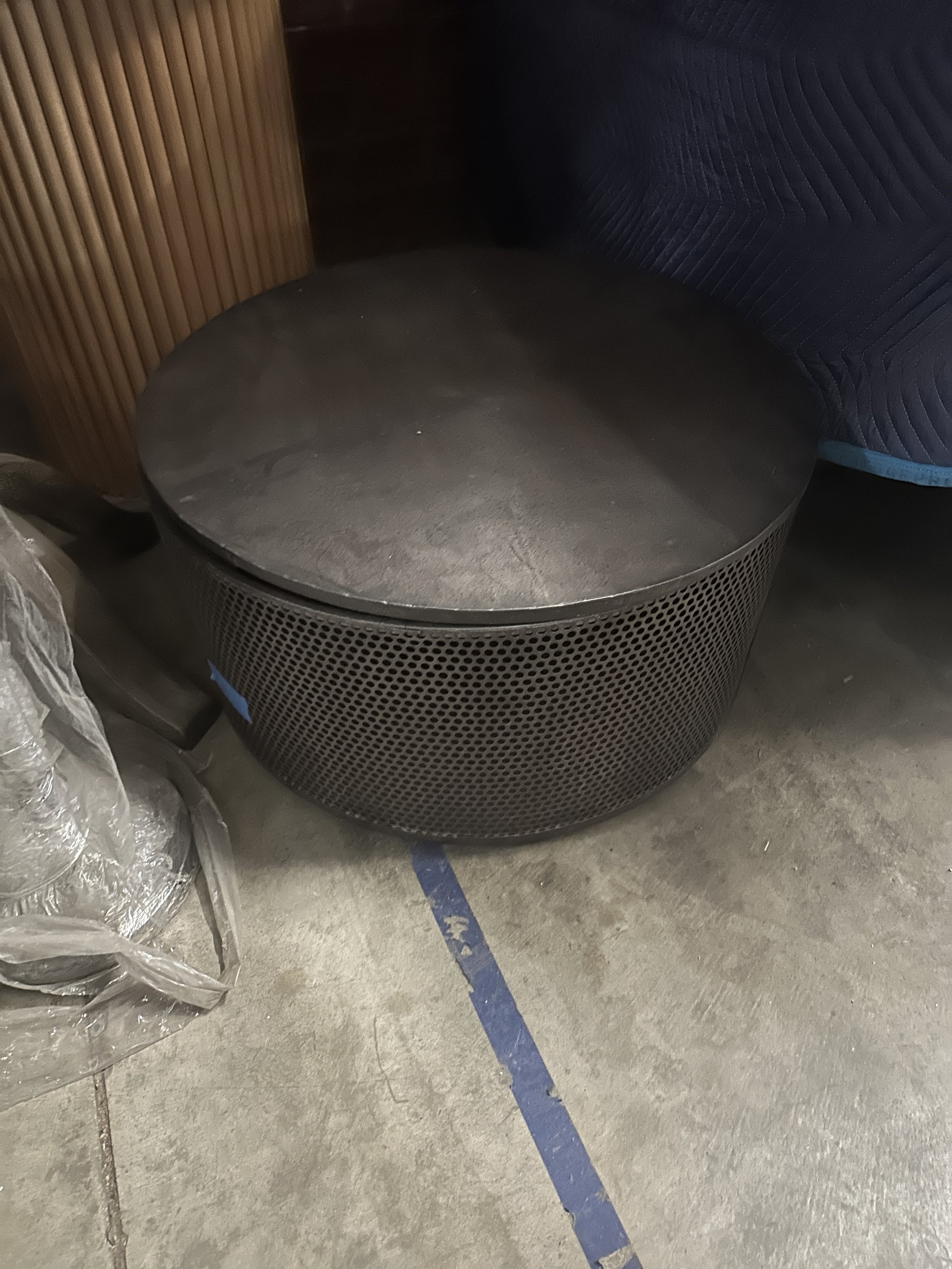 x1 Metal Coffee Table With Removable Top