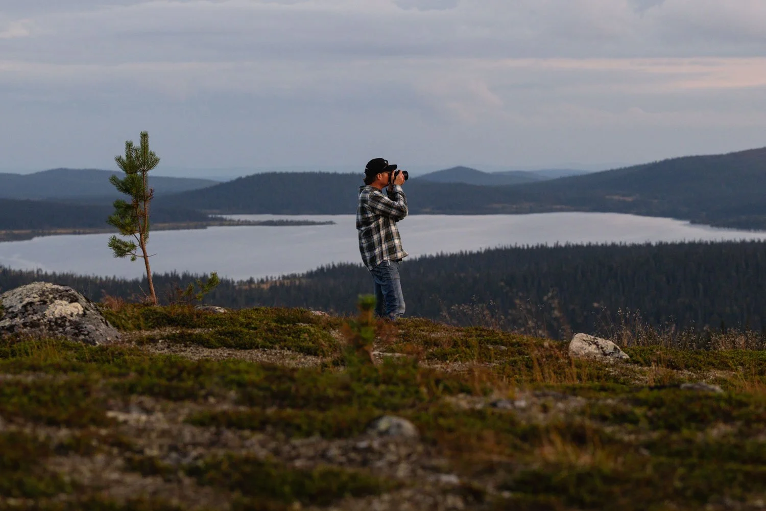Frédéric Diserens Guide von Destination Norden am fotografieren