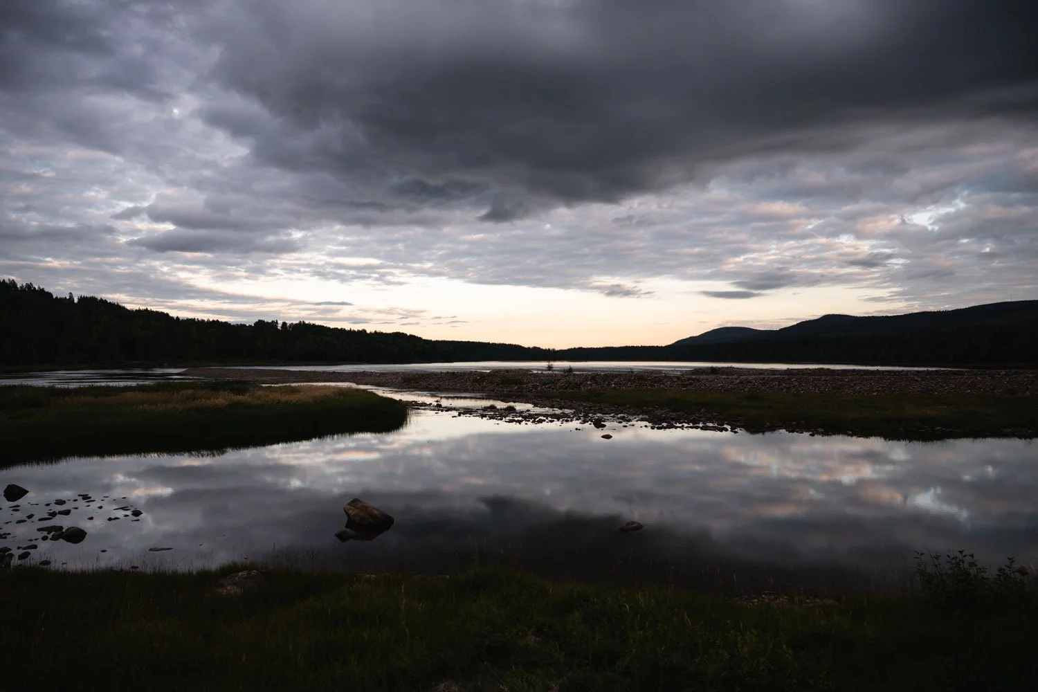 Ruhiges Wasser am Storforsen