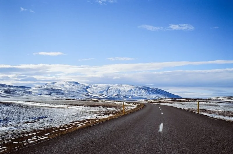 Strasse in den Norden von Island