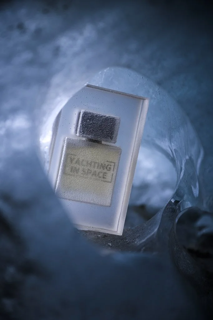 Das Parfüm Yachting in Space von Alex Maag - Creative House - im ewigen Eis