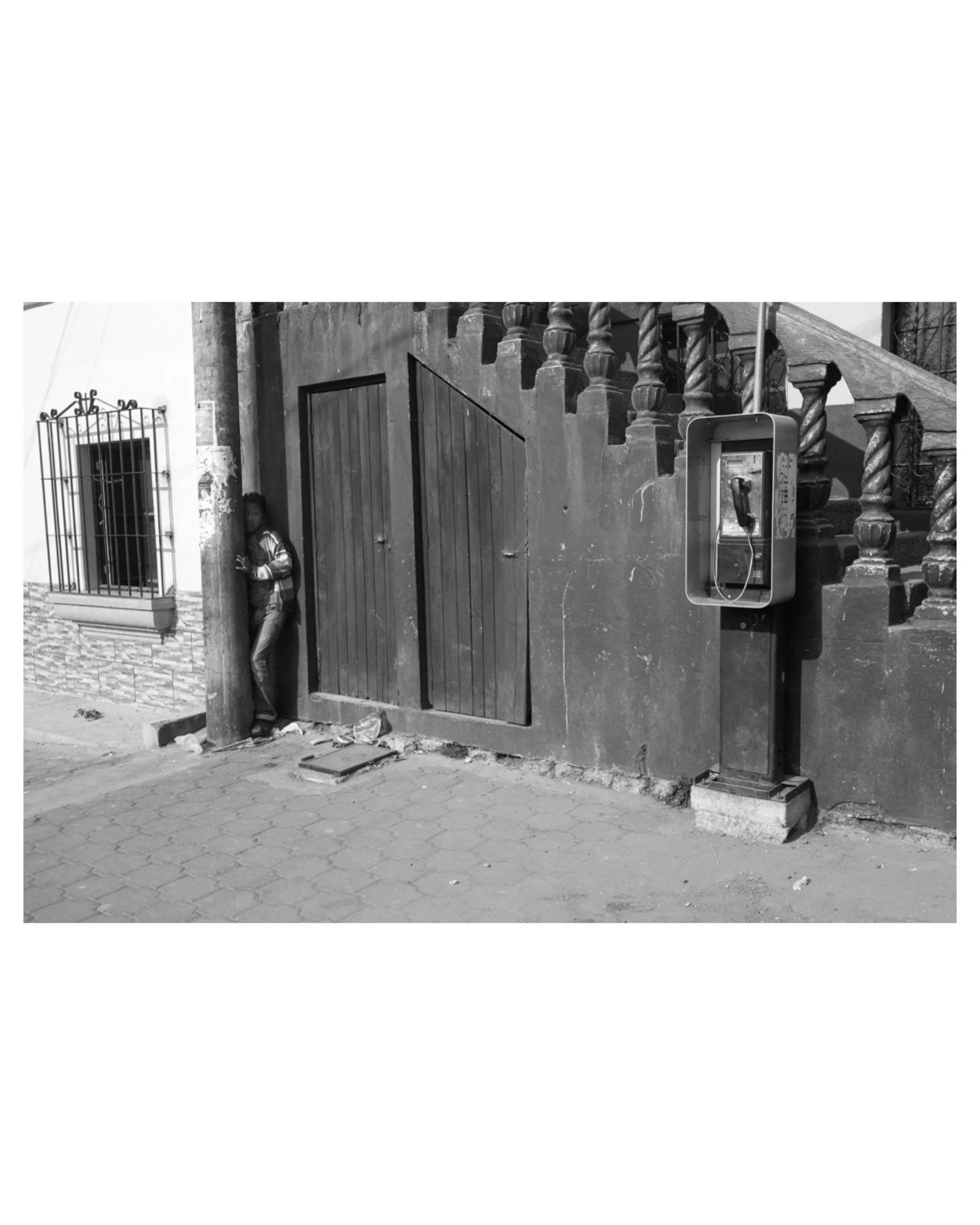 Escuintla, Guatemala, 2013 © Michael Hintlian  | Fine Art Print