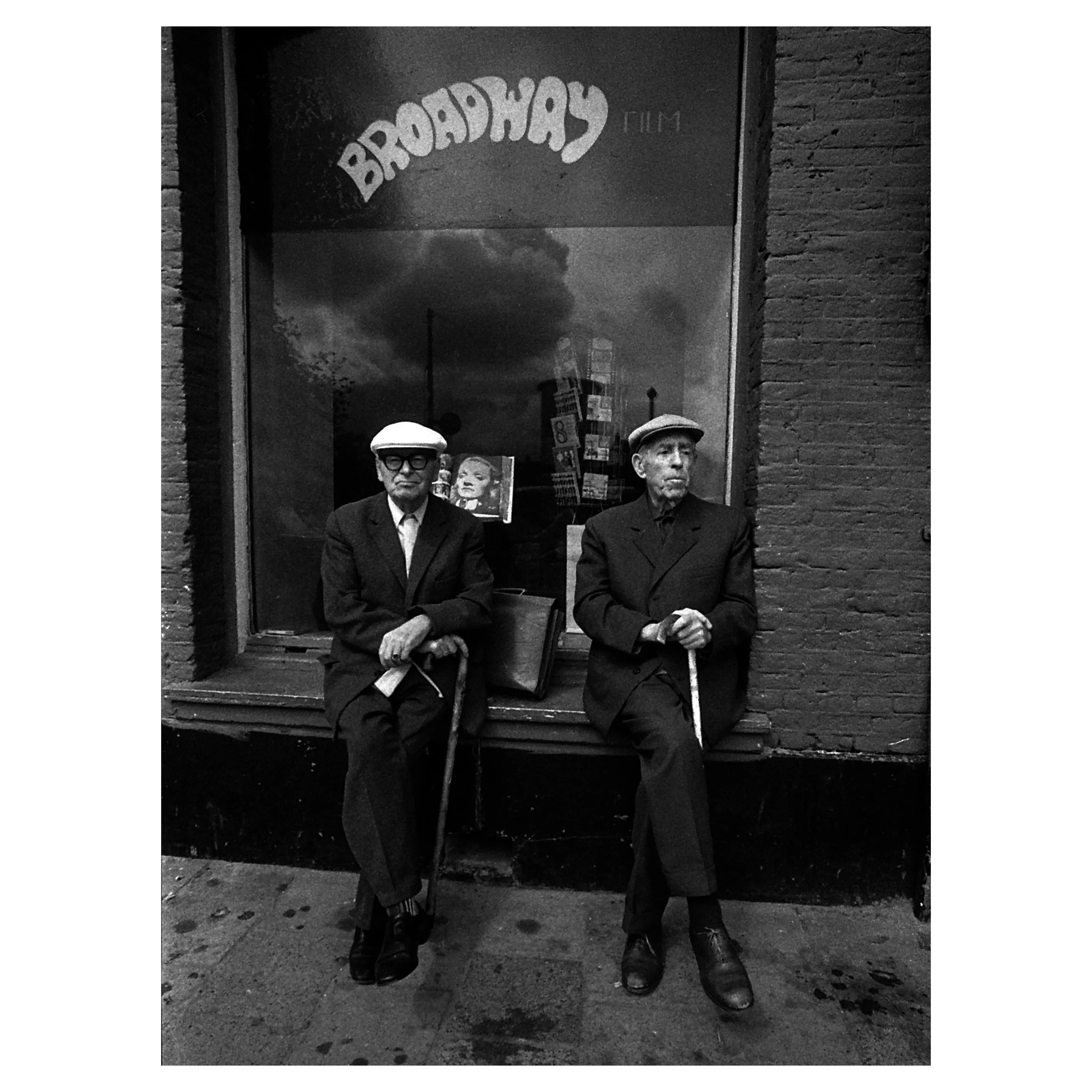 Broadway Bookstore, Amsterdam, 1966 © Michael Ansell