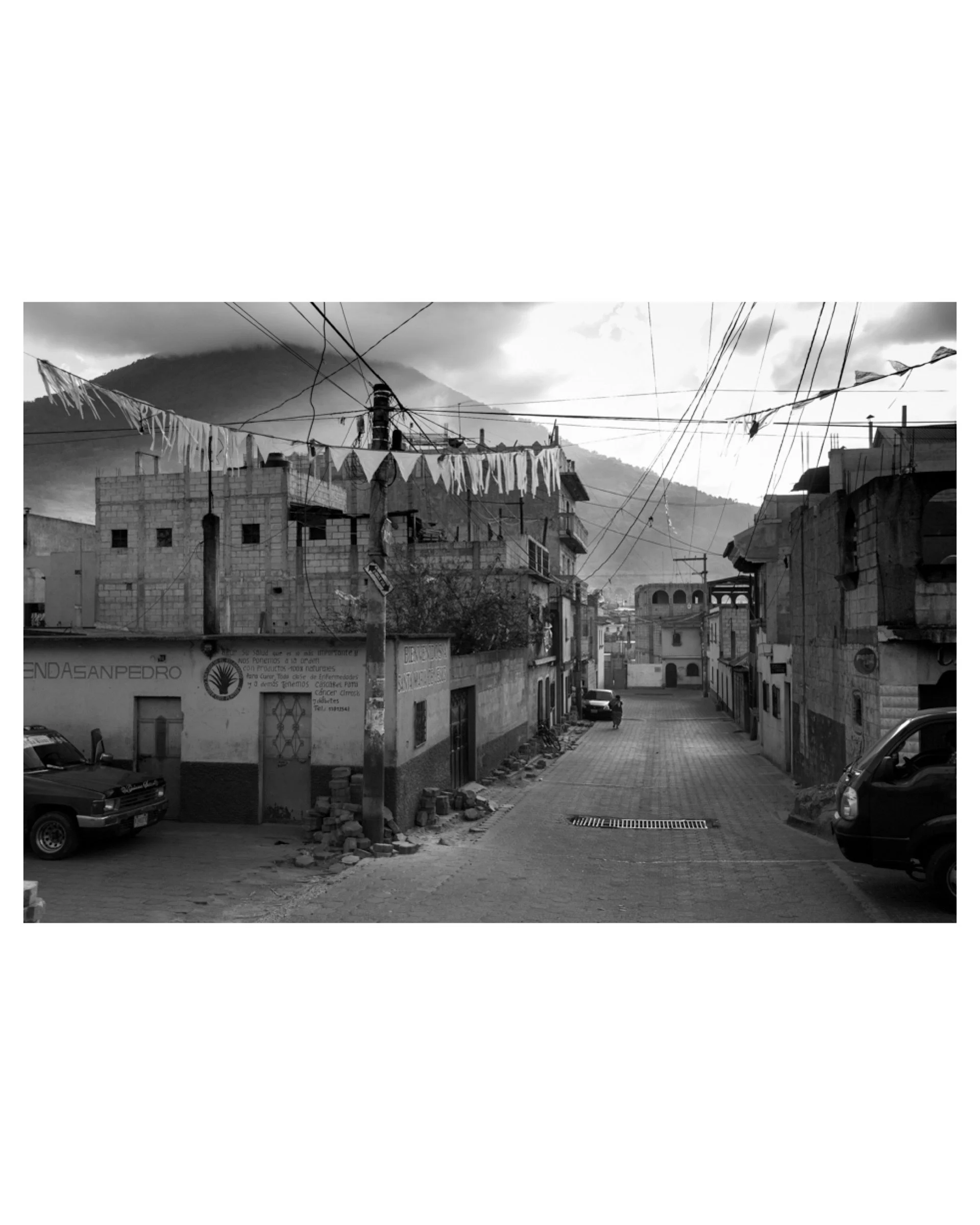 Santa Maria de Jesus II, Guatemala, 2012 © Michael Hintlian