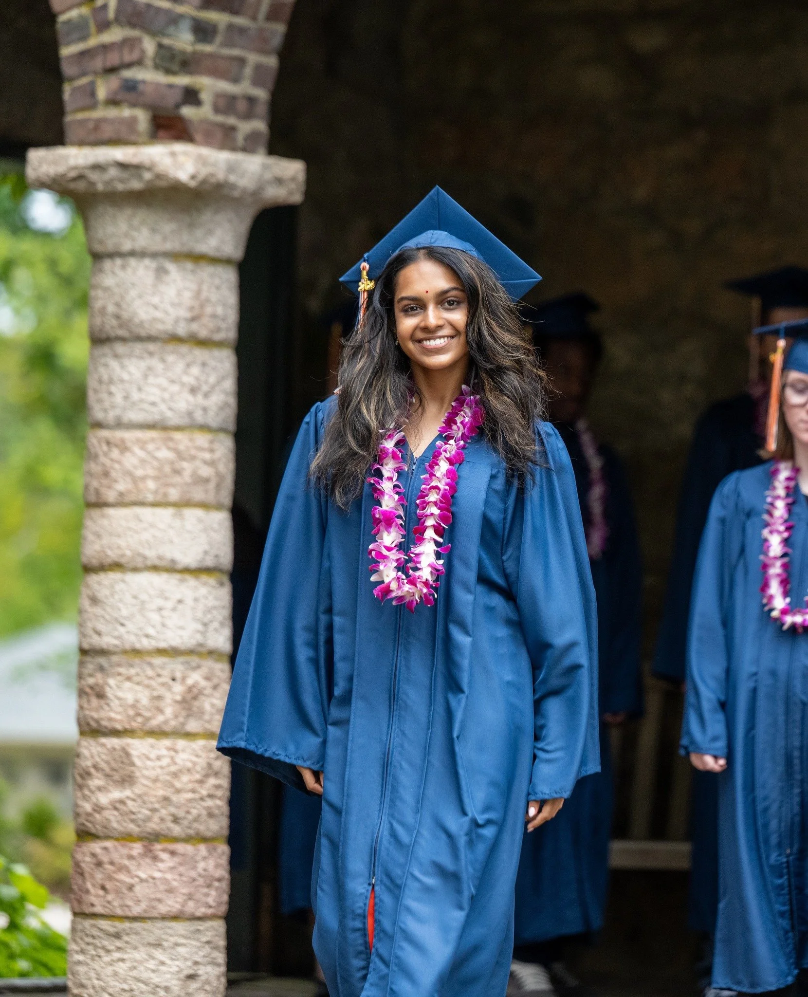 Dear Middlebridge alumni &mdash; we hope your fall semesters are off to a wonderful start! May your adventures be inspiring and fulfilling. Come visit soon &mdash; we miss you! 🌿

Once an Owl, always an Owl. 🦉