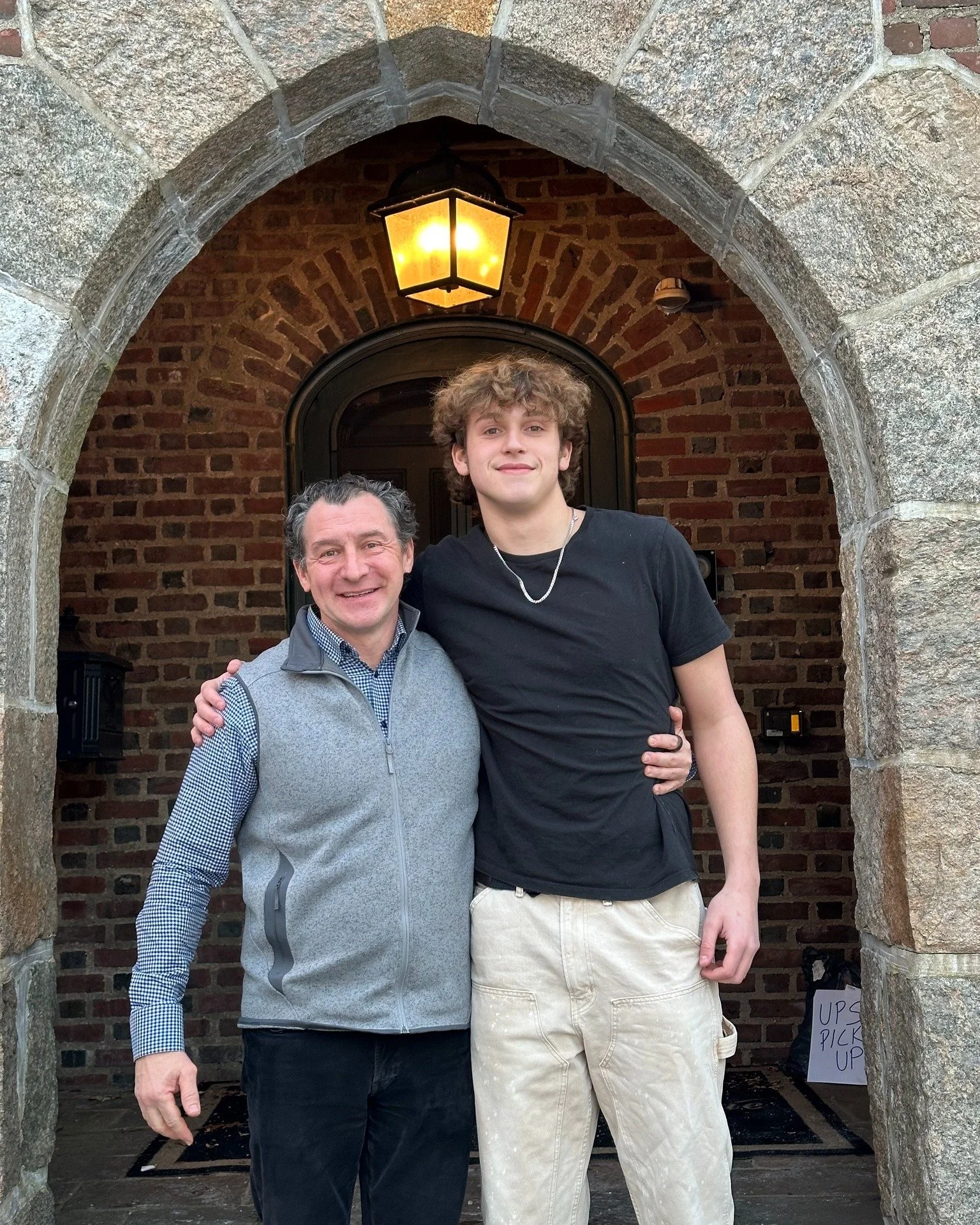 We are feeling the alumni love! 🤍 Another former Owl stopped by campus, making it our third alumni visit this week. We&rsquo;re so grateful to everyone who&rsquo;s taken time out of their lives to come back and say hello. We have missed you! 🦉 #Fly