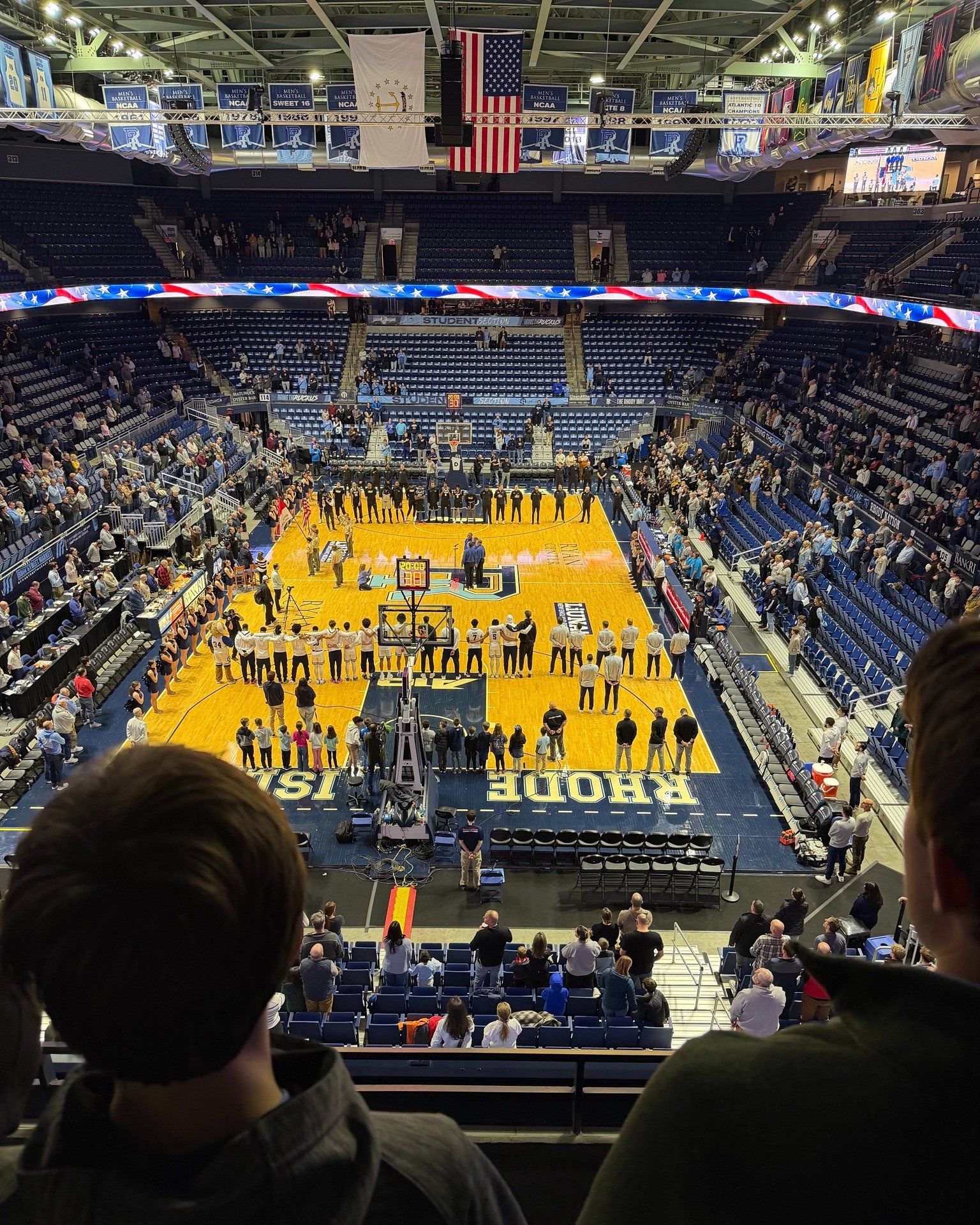 Tuesday night, done right. 👀🏀 URI vs VCU #RhodeIslandThings