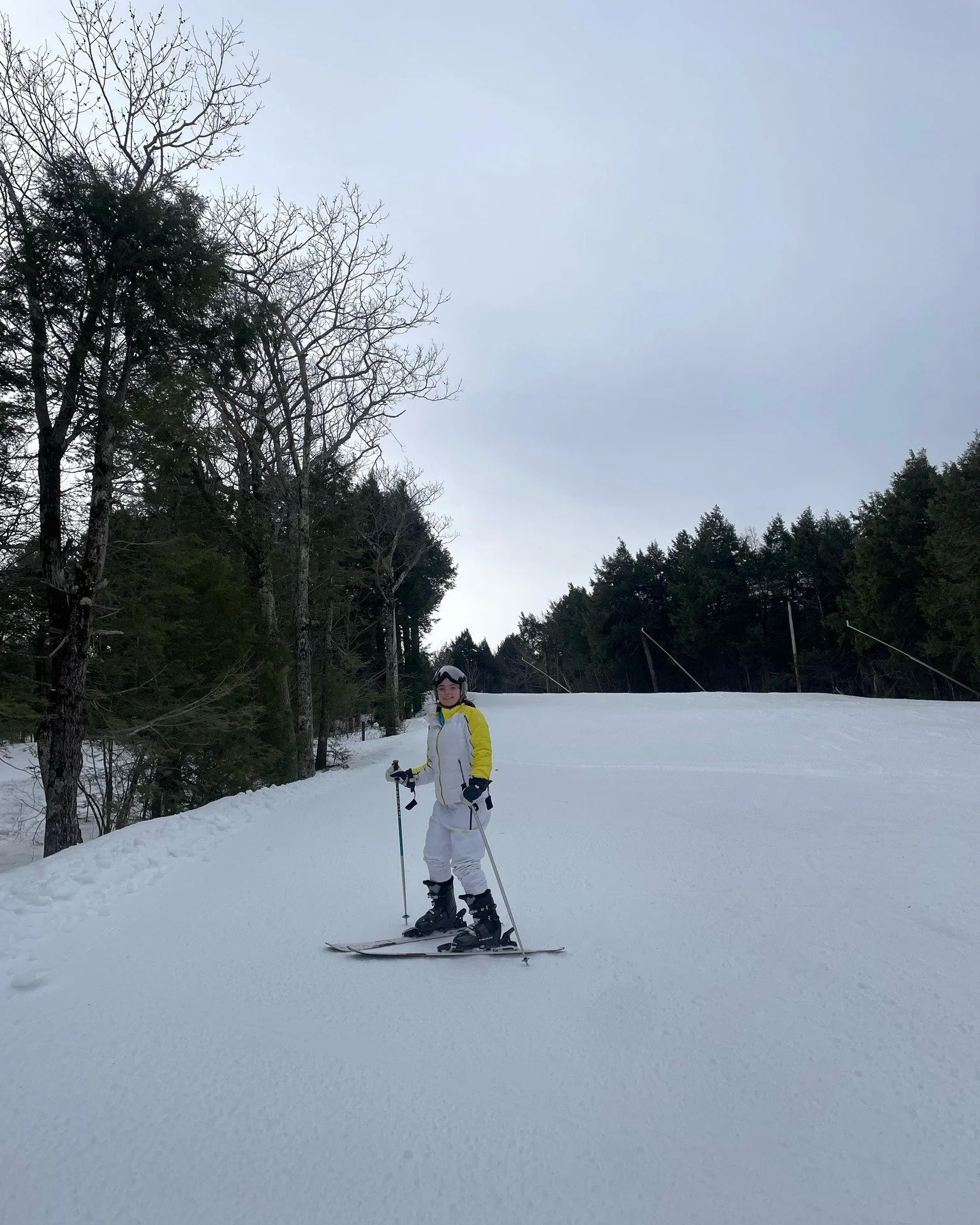 Cold air, good company, and the perfect winter day. ⛷️ #MiddlebriddgeWeekends