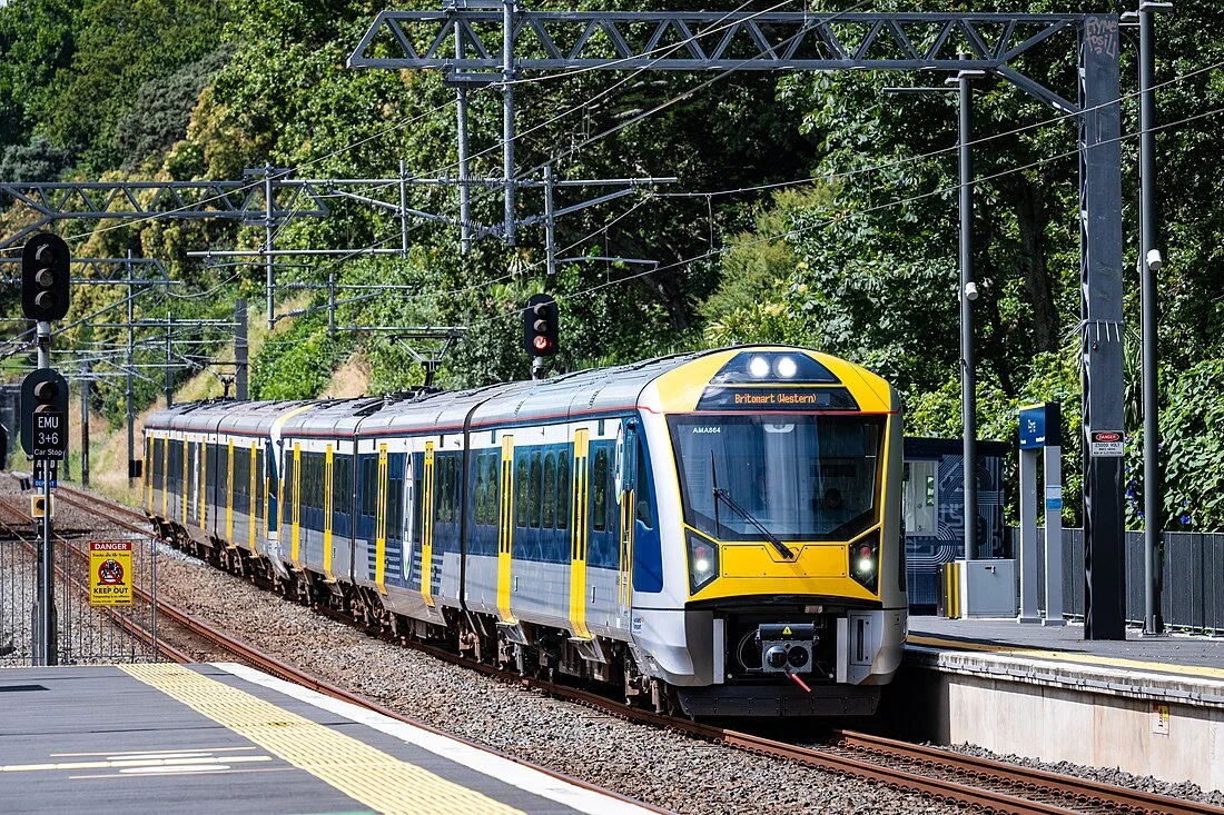 Auckland_AT_Metro_AM_Class,_Parnell,_Auckland_(20240202a).jpg