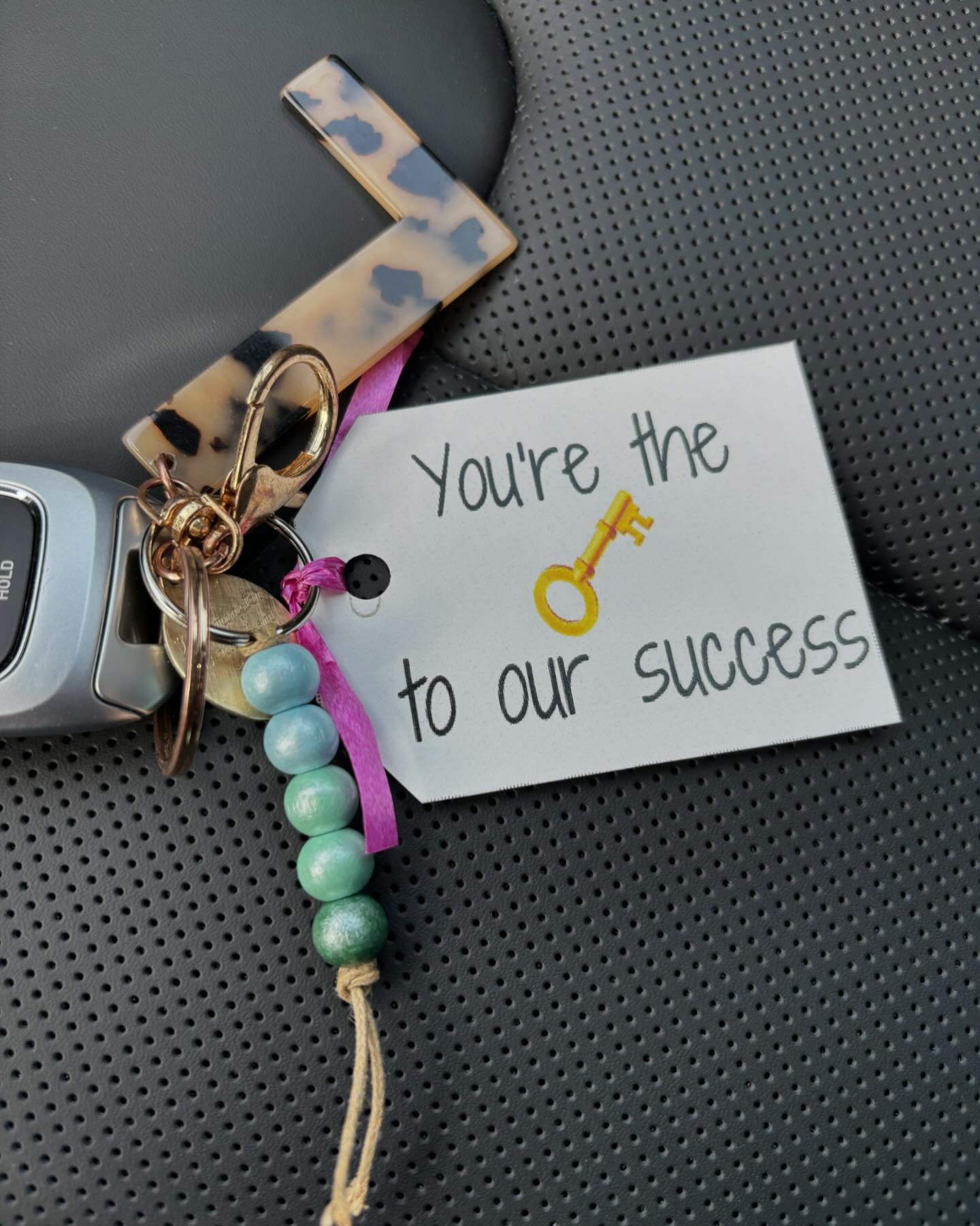 Volunteers ARE the key to our success! ALL volunteers please stop by the TMS office to get a key new chain, handmade by TMS students! Lots of pretty colors to choose from!