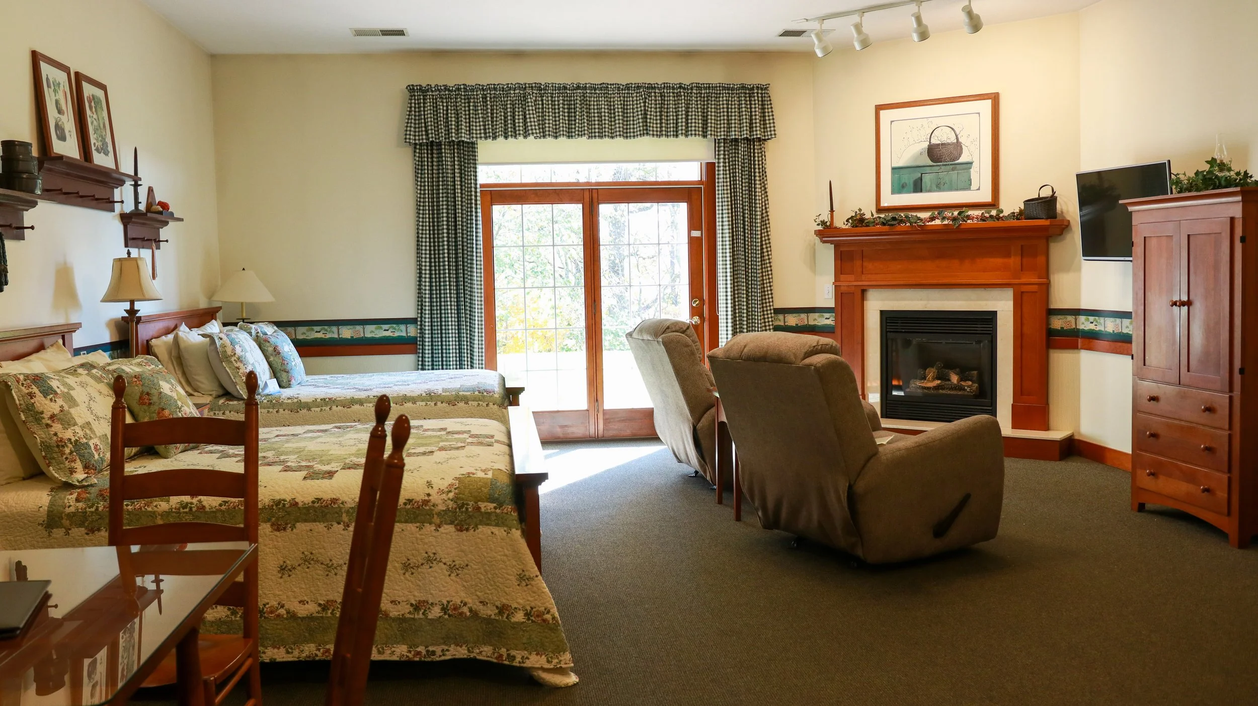 Oak Ridge Inn Oak Ridge Inn Rooms & Rates — Oak Ridge Inn