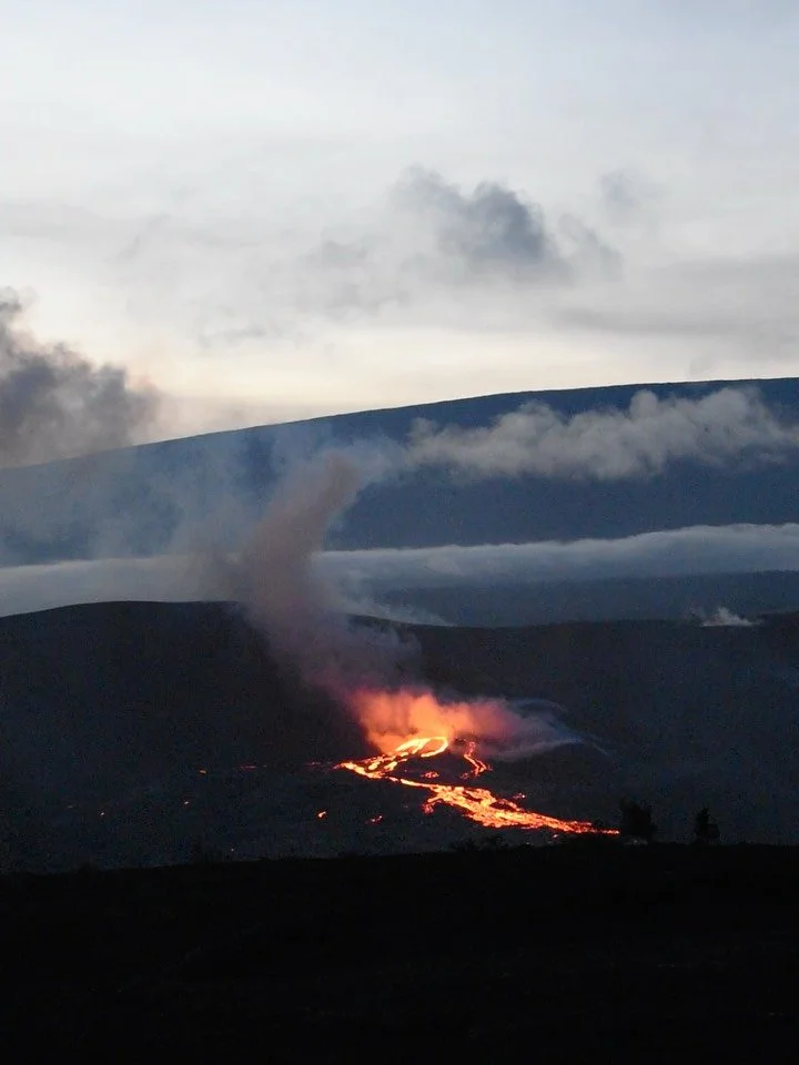 Days 5 &amp; 6 road-tripping the Big Island 🥾🌋 Exploring Volcanoes National Park! 

This National Park was one of the reasons why we had chosen the Big Island out of all other Hawaiian islands as our honeymoon destination 🤩

Day 5 we spent 12+ hou