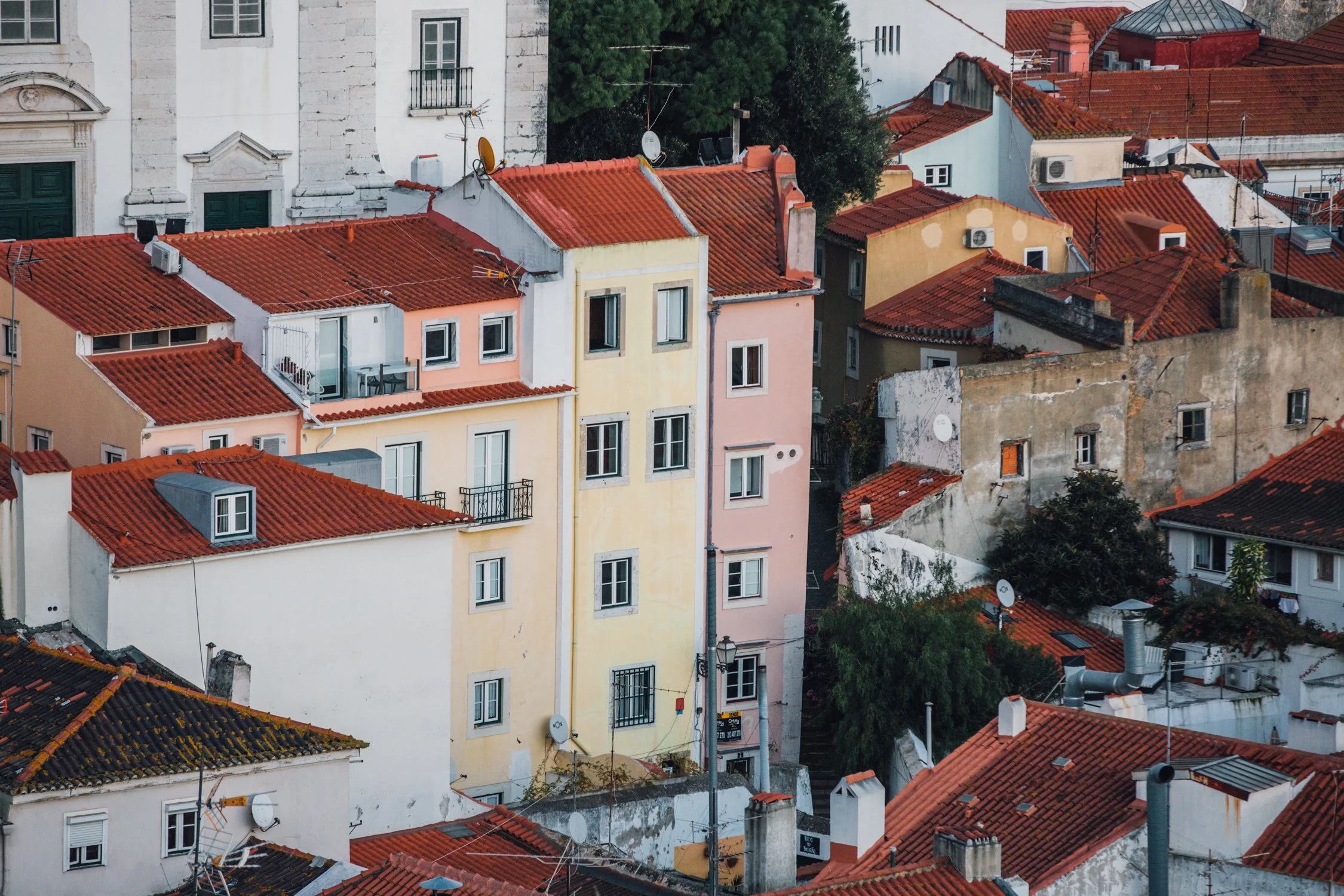 Toronto_Travel_Photographer_Joanna_Wojewoda_Lisbon_Portugal-11.jpg