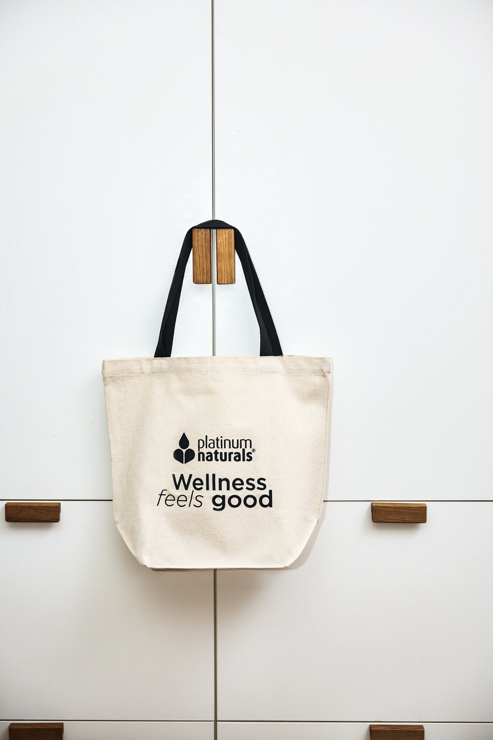 Toronto_Still_Life_Photographer_Joanna_Wojewoda_Platinum_May_24-2.jpg