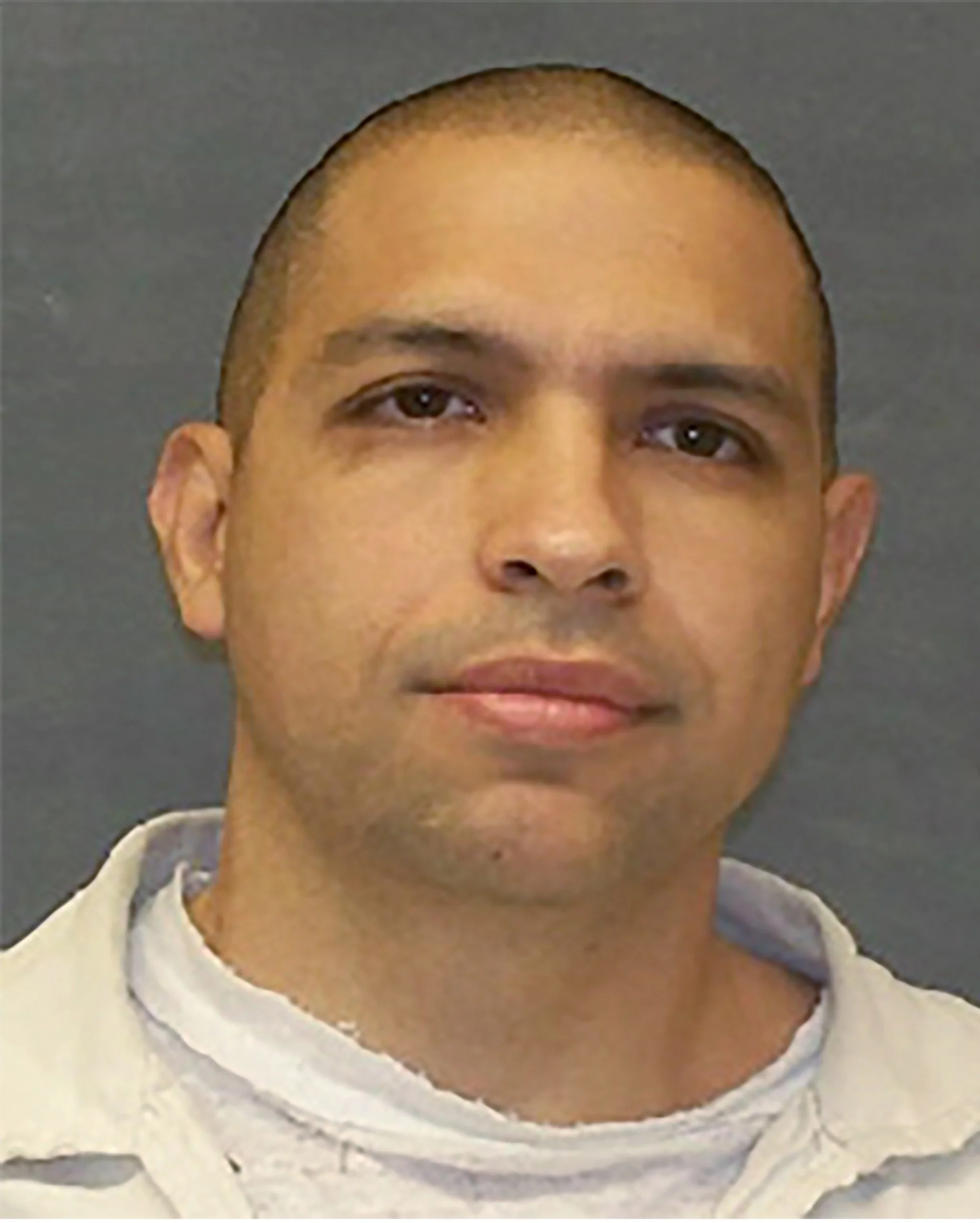 Escaped Killer in Texas Still Missing as Reward is Offered