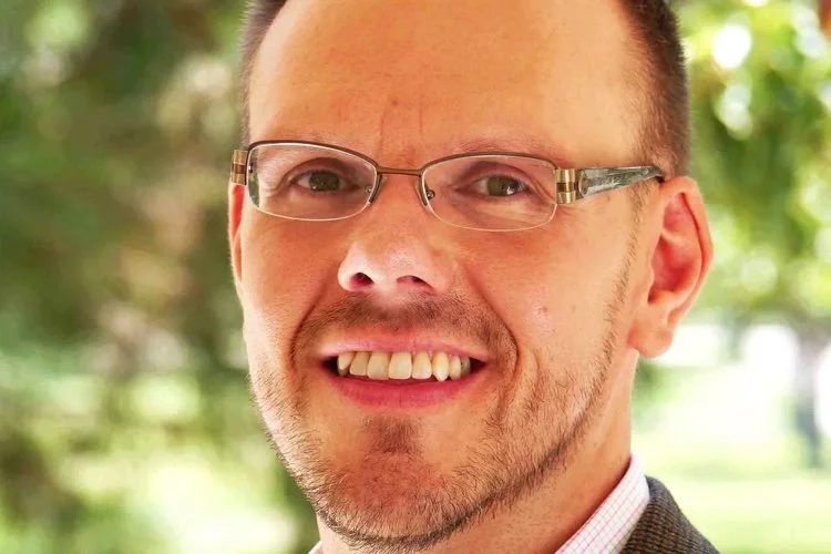 Professor Promised Chocolate Bar and Ariel Doll to Rape 7 Year Old Girl