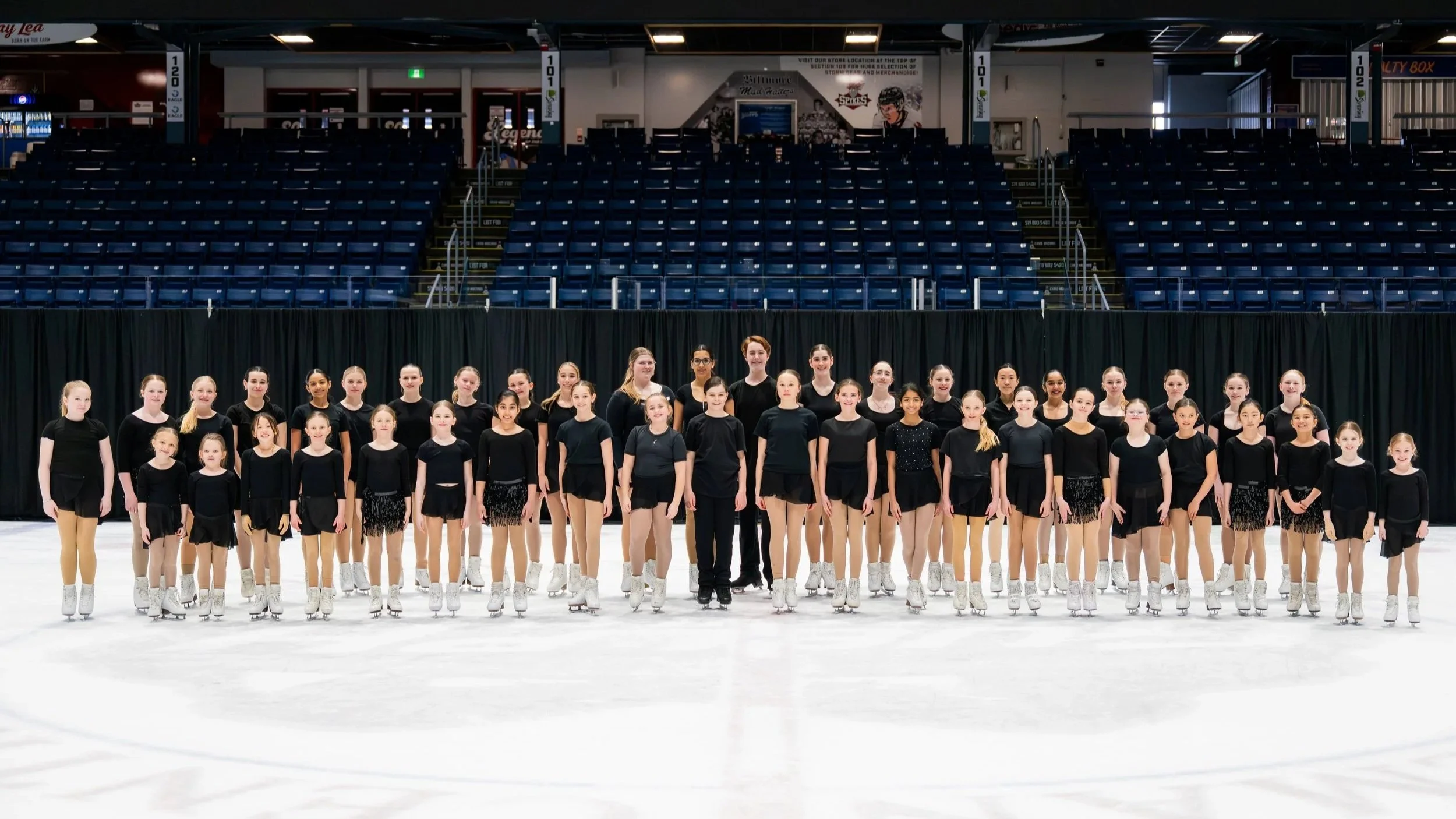 Group+Photos_GSC_IceShow26-15-ZF-4146-62572-1-001-019.jpg