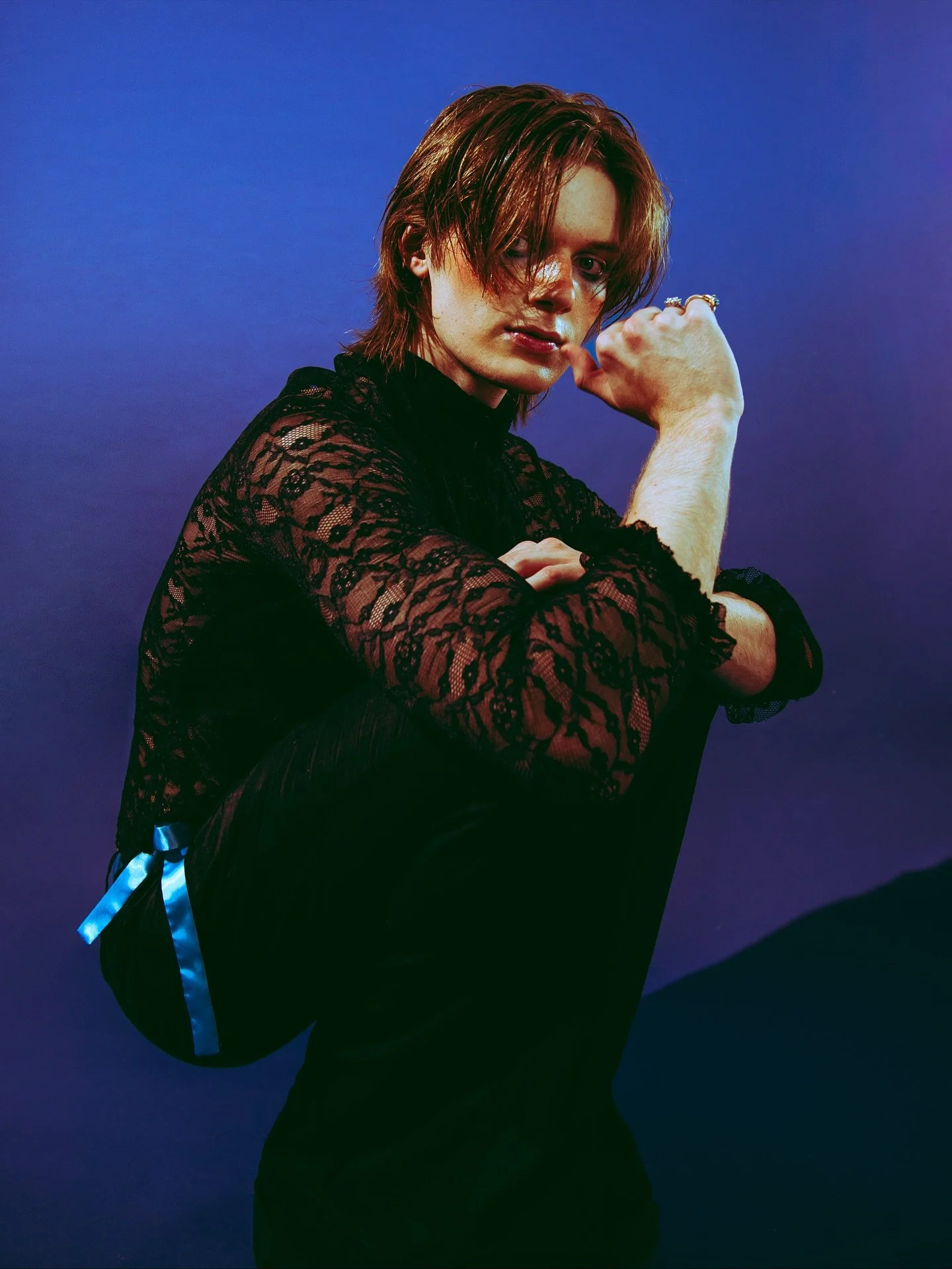 🌀 blue boy 🌀

Photographer: @jennasilvs.photo 
Stylist: @daisyjanemars 
HMUA: @residualglitter_ 
Model: @derekouellette_