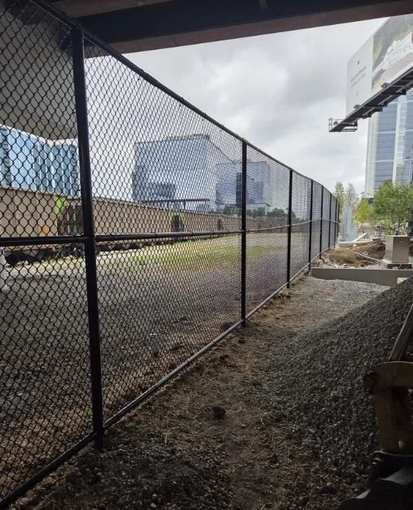 Need fencing for a commercial project? Kowboy's got you covered! Contact us today to get started. 💪⁠
⁠
⁠
#Kowboy #KowboyUp #KowboyFence #NashvilleTN #JacksonTN #MemphisTN #KnoxvilleTN #HuntsvilleAL #FenceContractor #FencingCompany #FenceCompany #Vir