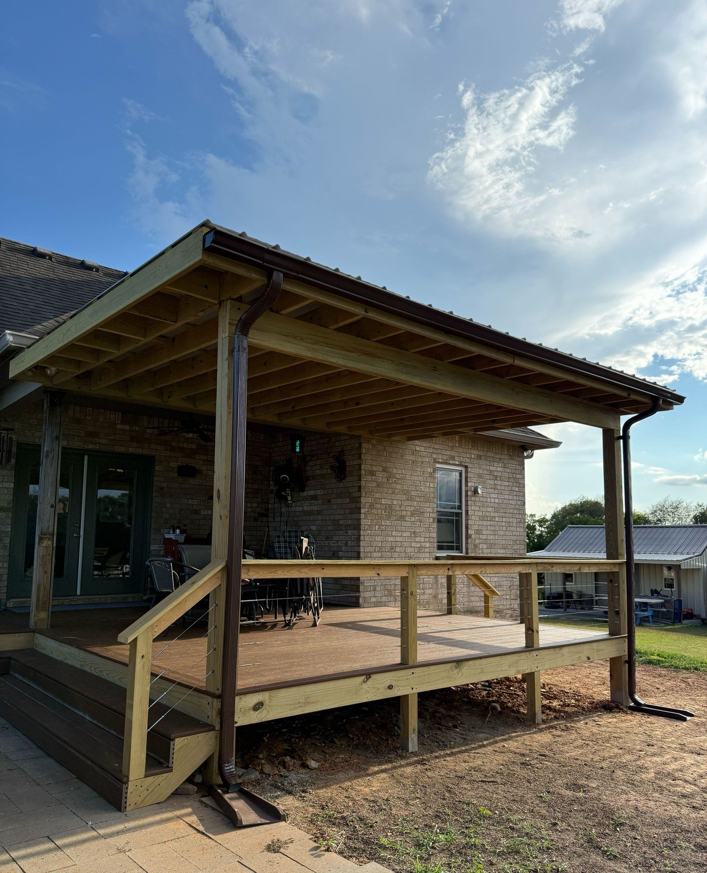 Decking the halls, Kowboy style 🤠🎄 We loved seeing this deck project come to life for another happy customer! Interested in building a new deck? Call a Kowboy!⁠
⁠
#Kowboy #KowboyUp #KowboyFence #NashvilleTN #JacksonTN #MemphisTN #KnoxvilleTN #Hunts